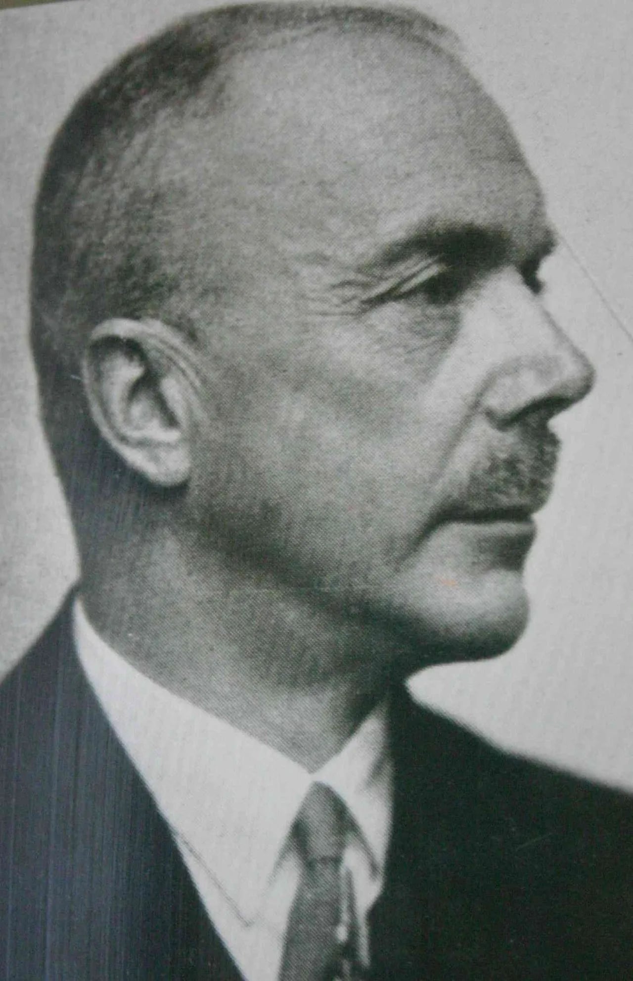 Porträt von Walter von Sanden-Guja (1888–1972) – Gedenkseite