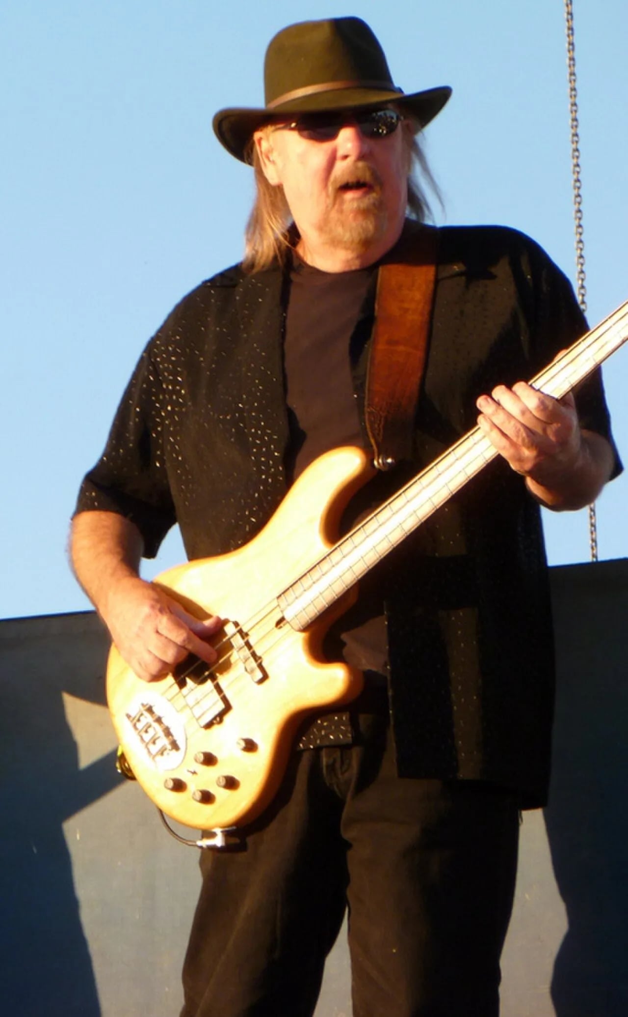 Porträt von Larry Junstrom (1949–2019) – Gedenkseite