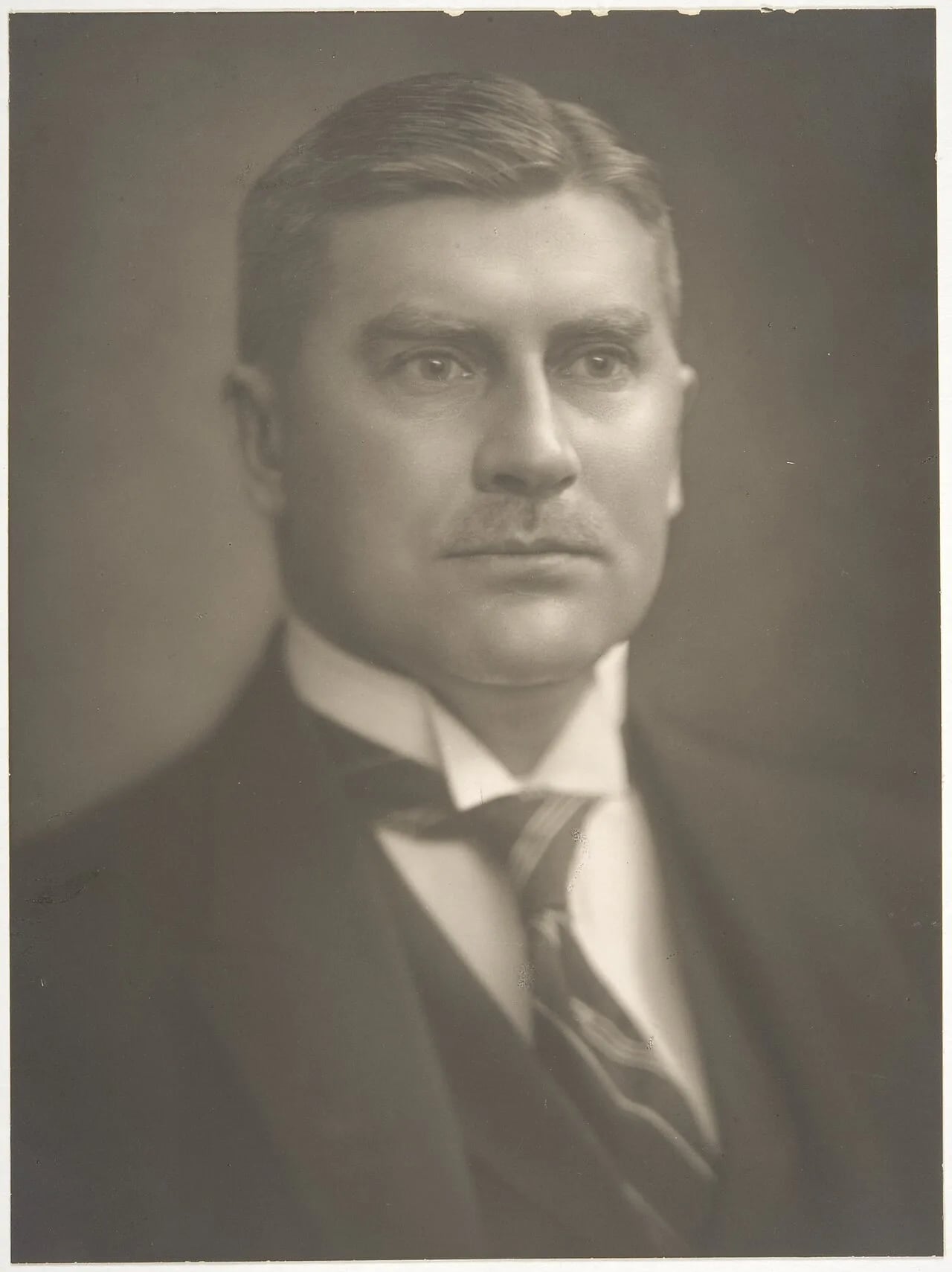 Portrait of Aarno Yrjö-Koskinen (1885–1951) – memorial page