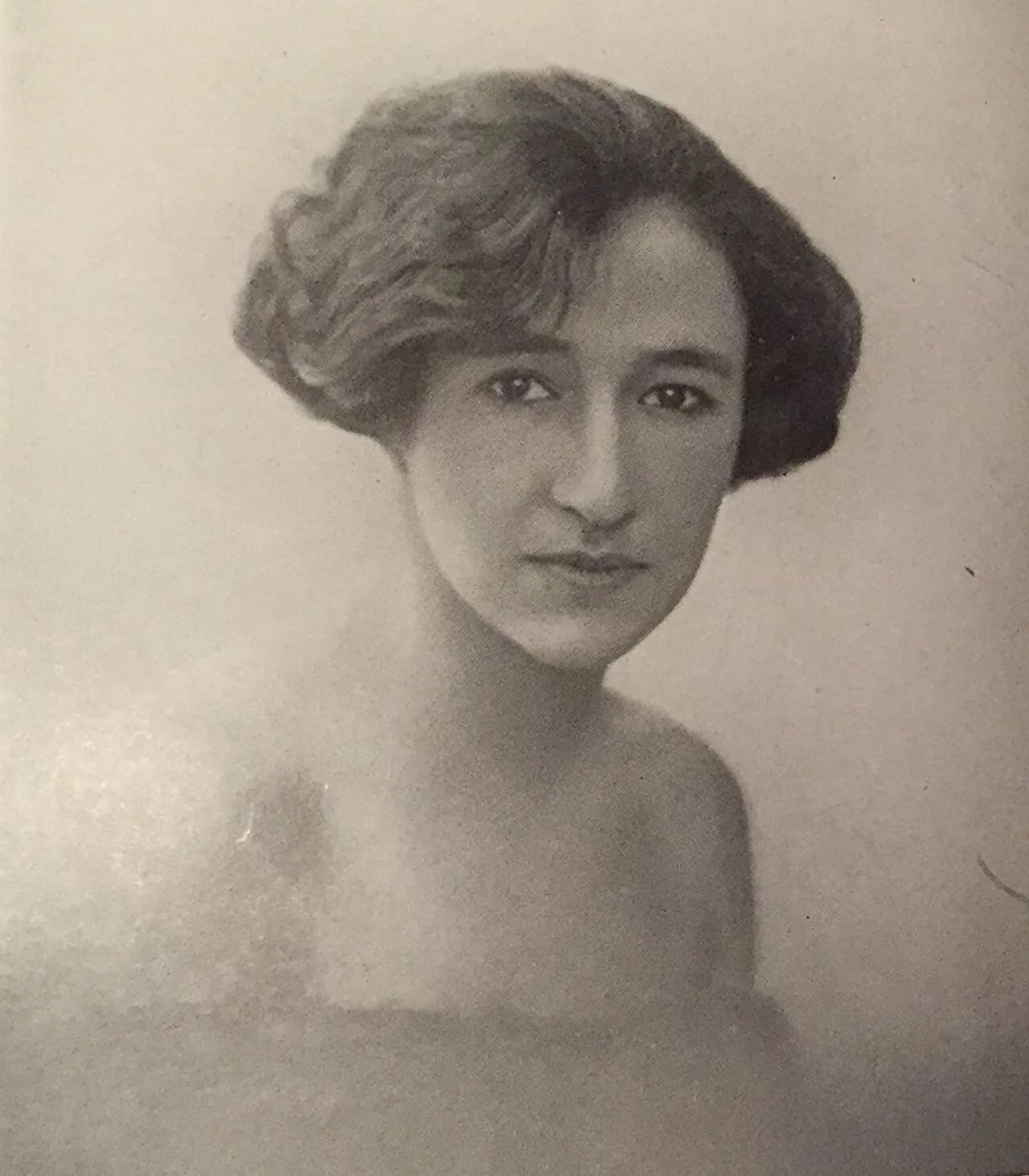 Portrait of Odette Keun (1888–1978) – memorial page