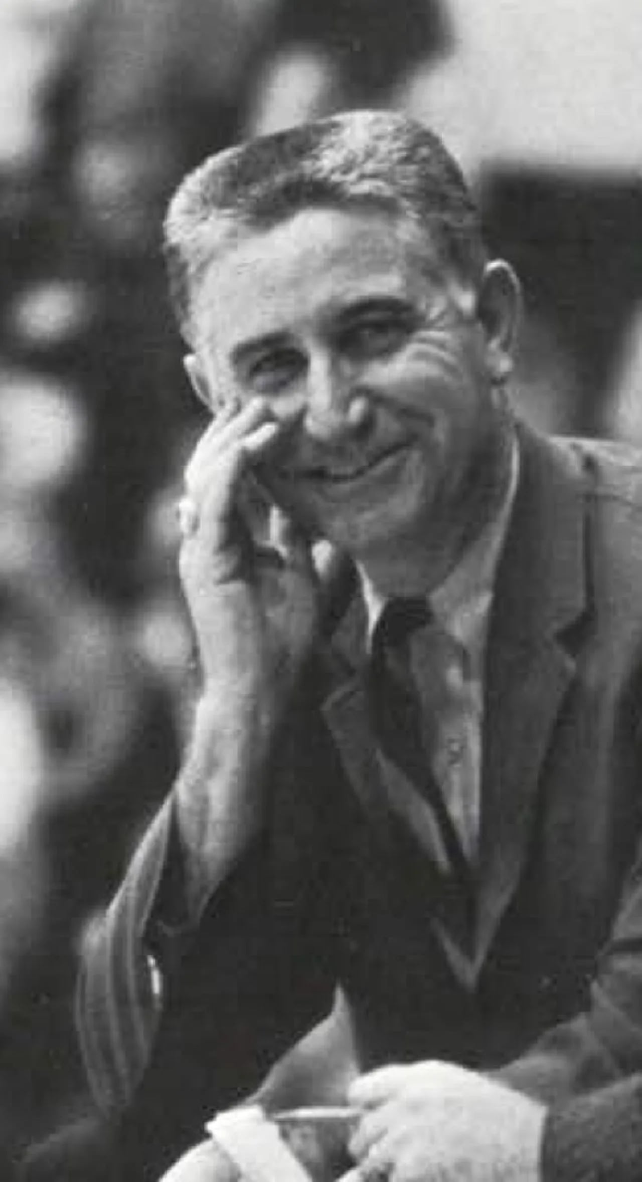 Portrait of Paul Valenti (1920–2014) – memorial page