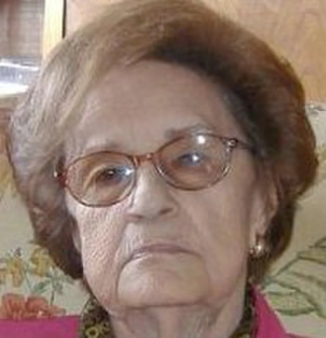 Portrait of Corín Tellado (1927–2009) – memorial page