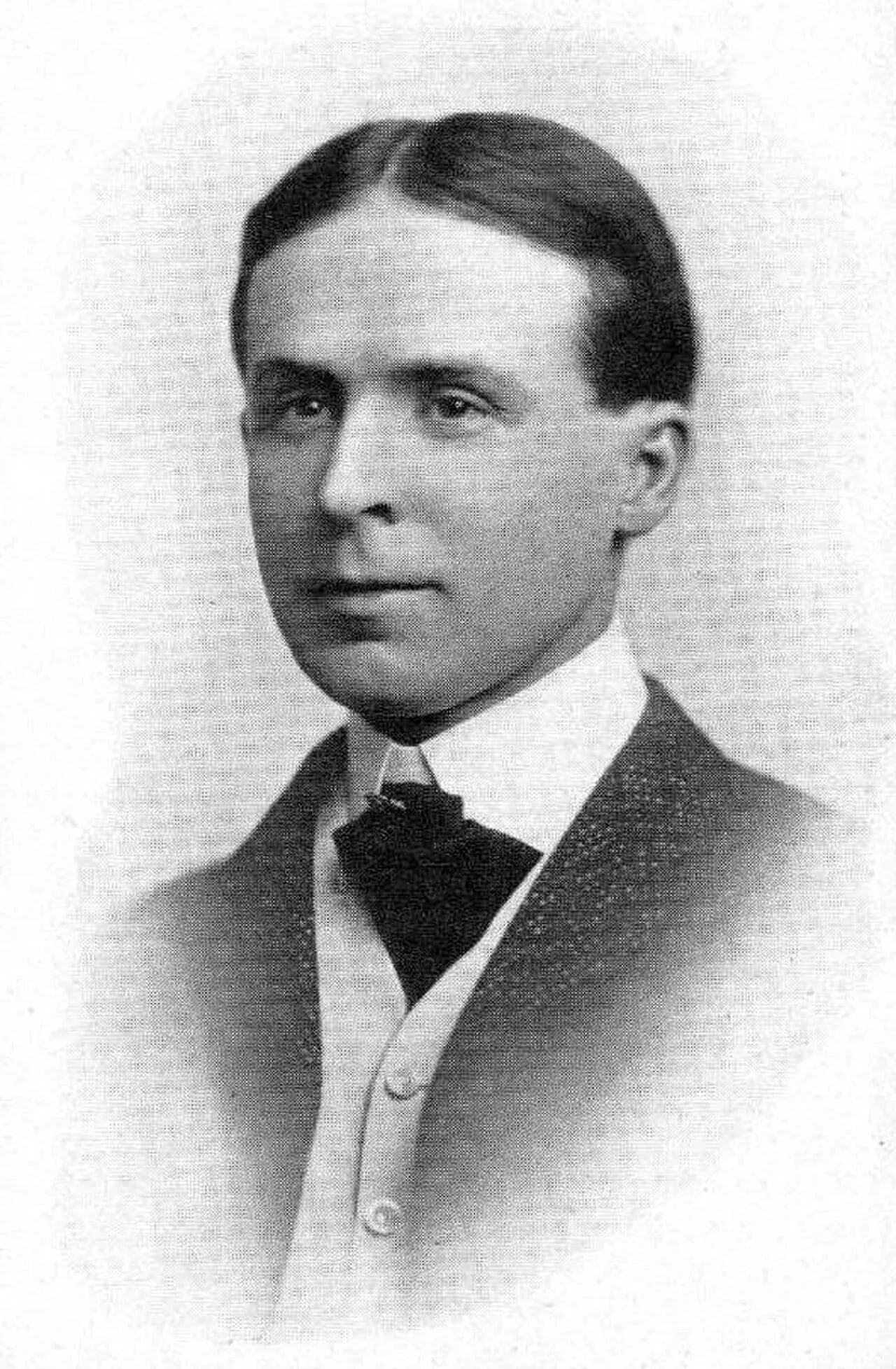 Portrait of Charles L. Bartholomew (1869–1949) – memorial page