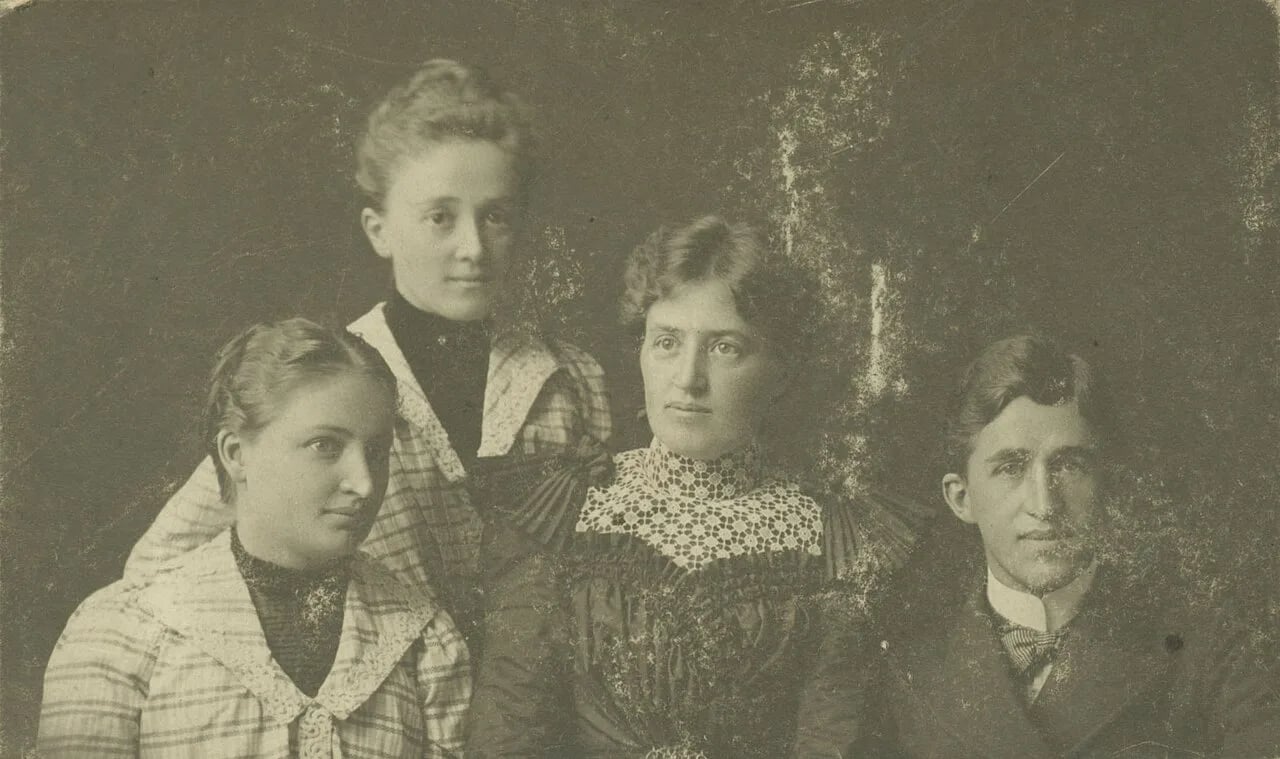 Porträt von Anna Olsson (1866–1946) – Gedenkseite