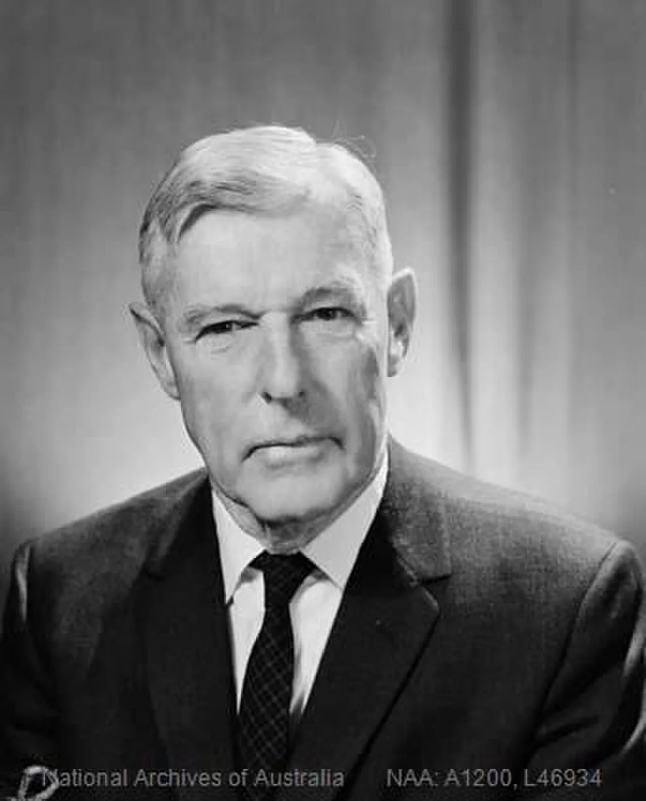 Portrait of Harold Raggatt (1900–1968) – memorial page