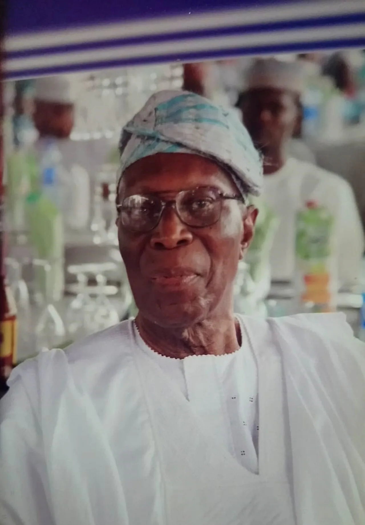 Porträt von Karim Olowu (1924–2019) – Gedenkseite