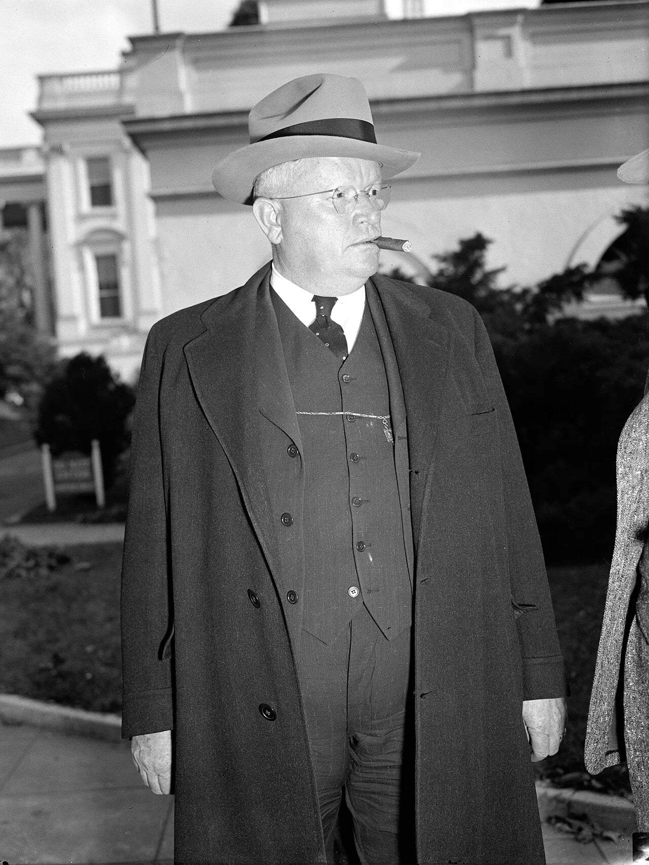Portrait of Leon C. Phillips (1890–1958) – memorial page