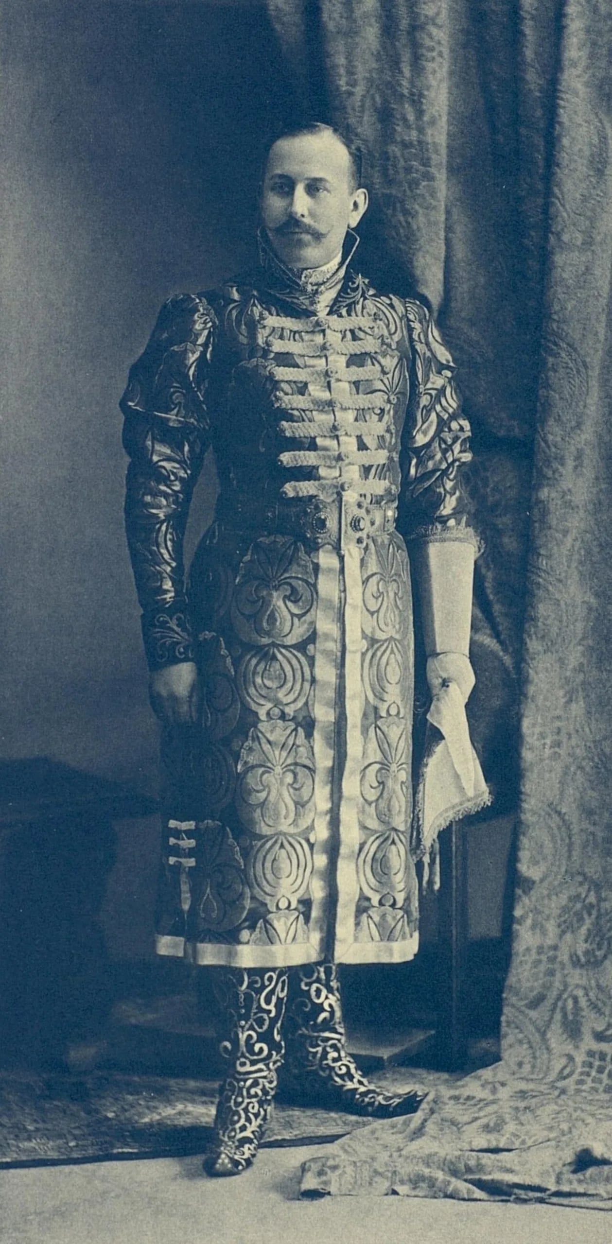 Porträt von Wassili Wassiljewitsch Gudowitsch (1866–1945) – Gedenkseite
