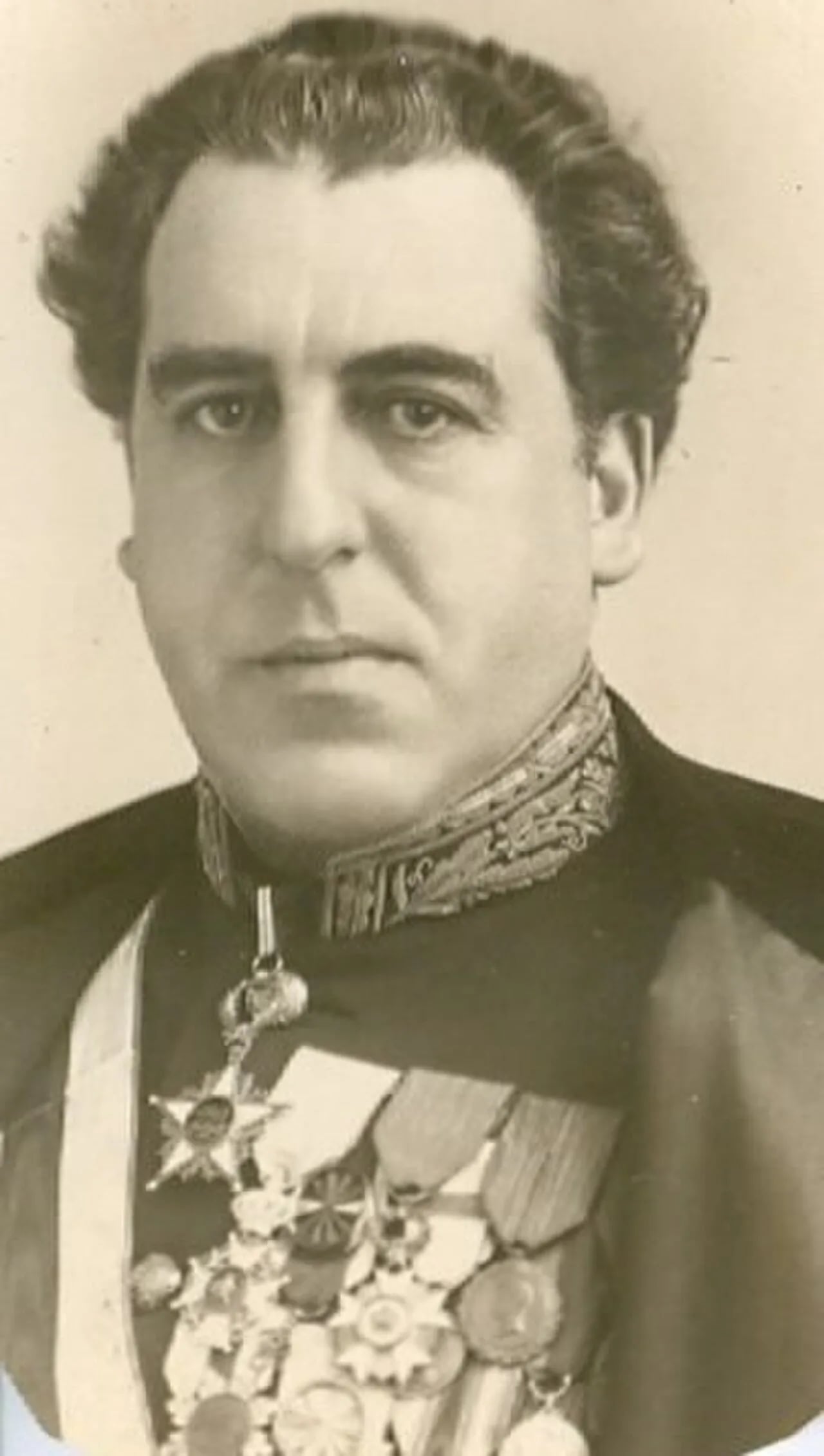 Portrait of Rodolphe van Loo (1882–1954) – memorial page
