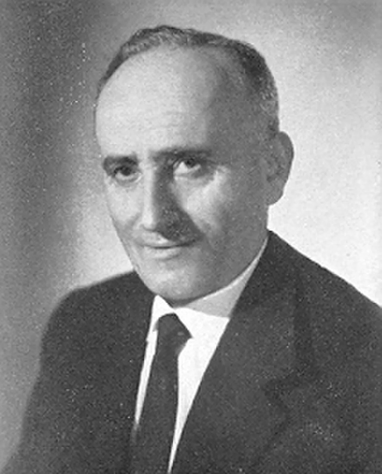 Portrait of Giuseppe Ferraris (1903–1987) – memorial page