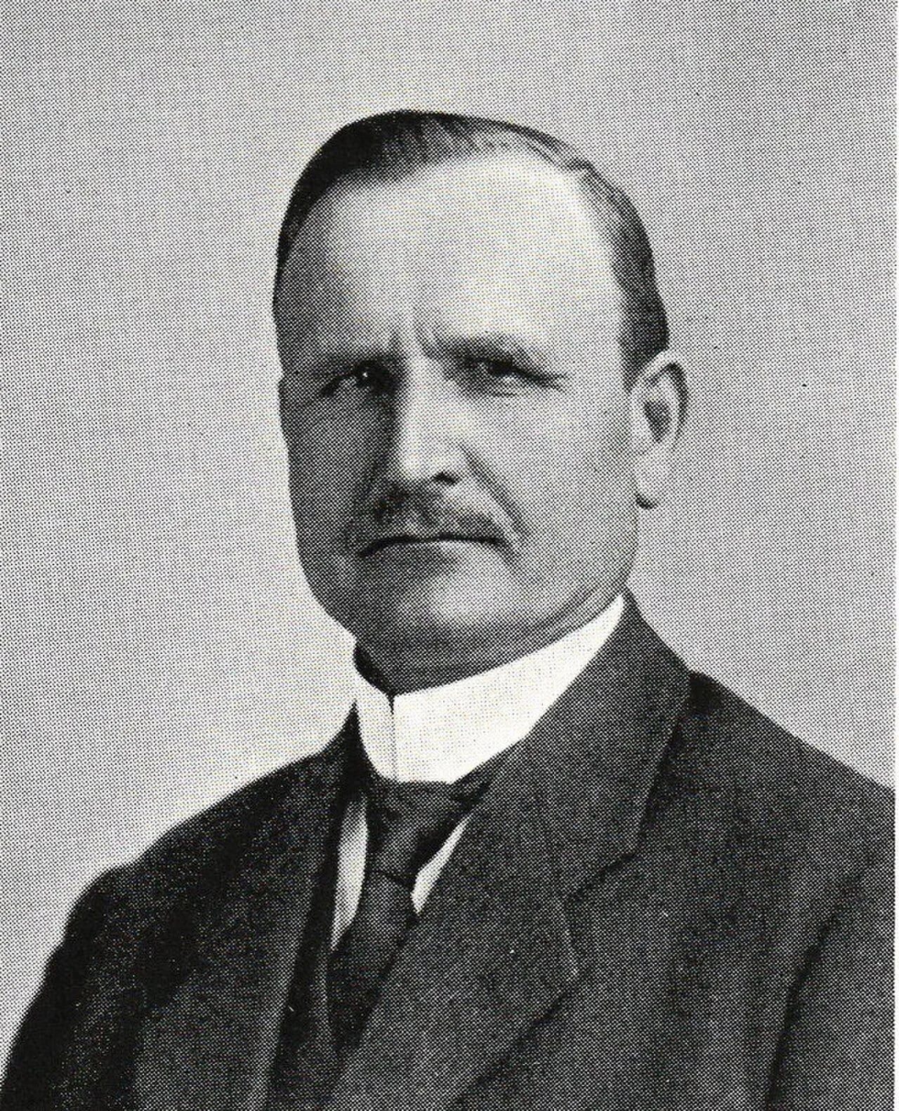 Portrait of Erik Dalberg (1869–1945) – memorial page