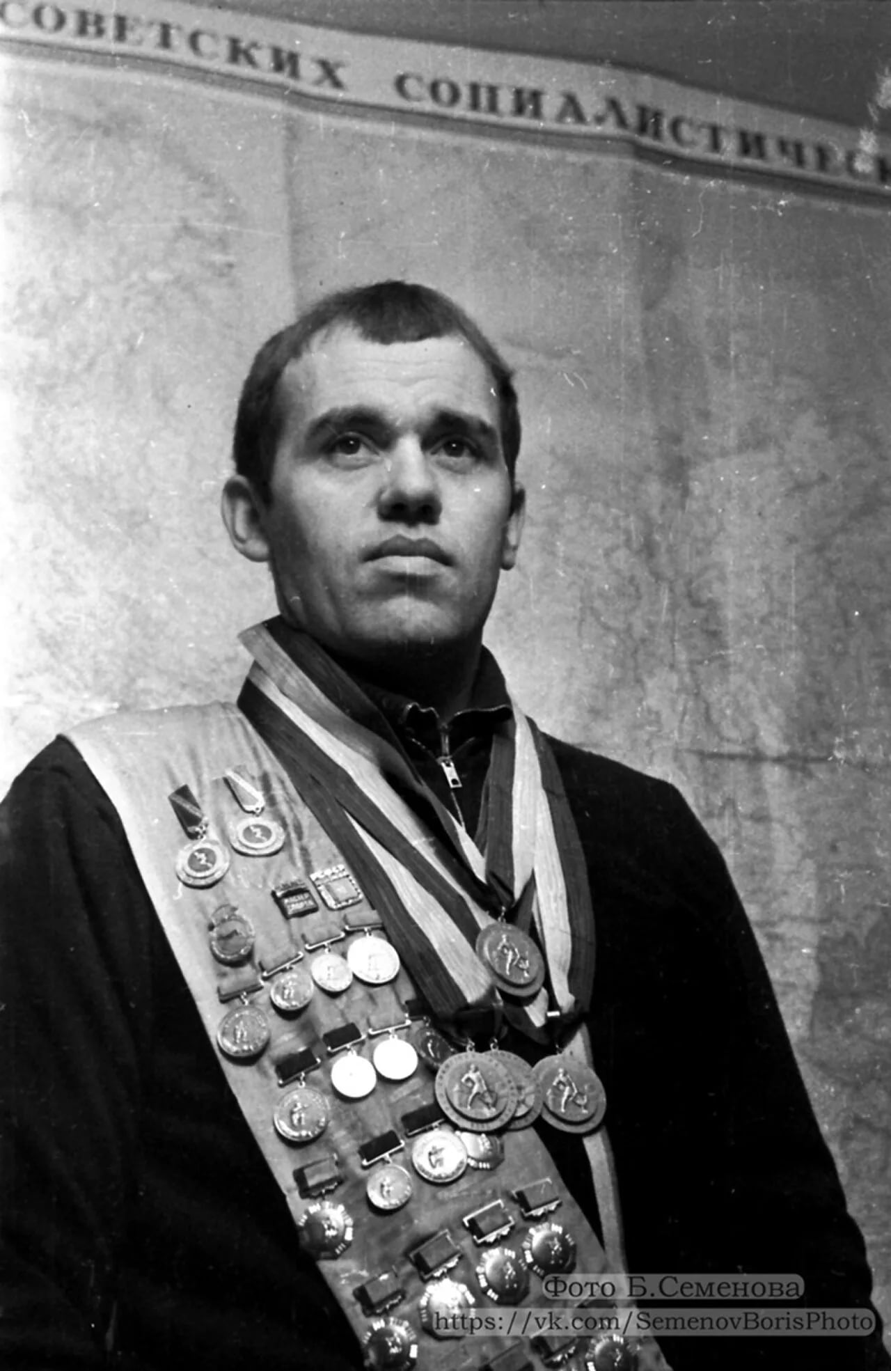 Porträt von Valery Postoyanov (1941–2018) – Gedenkseite