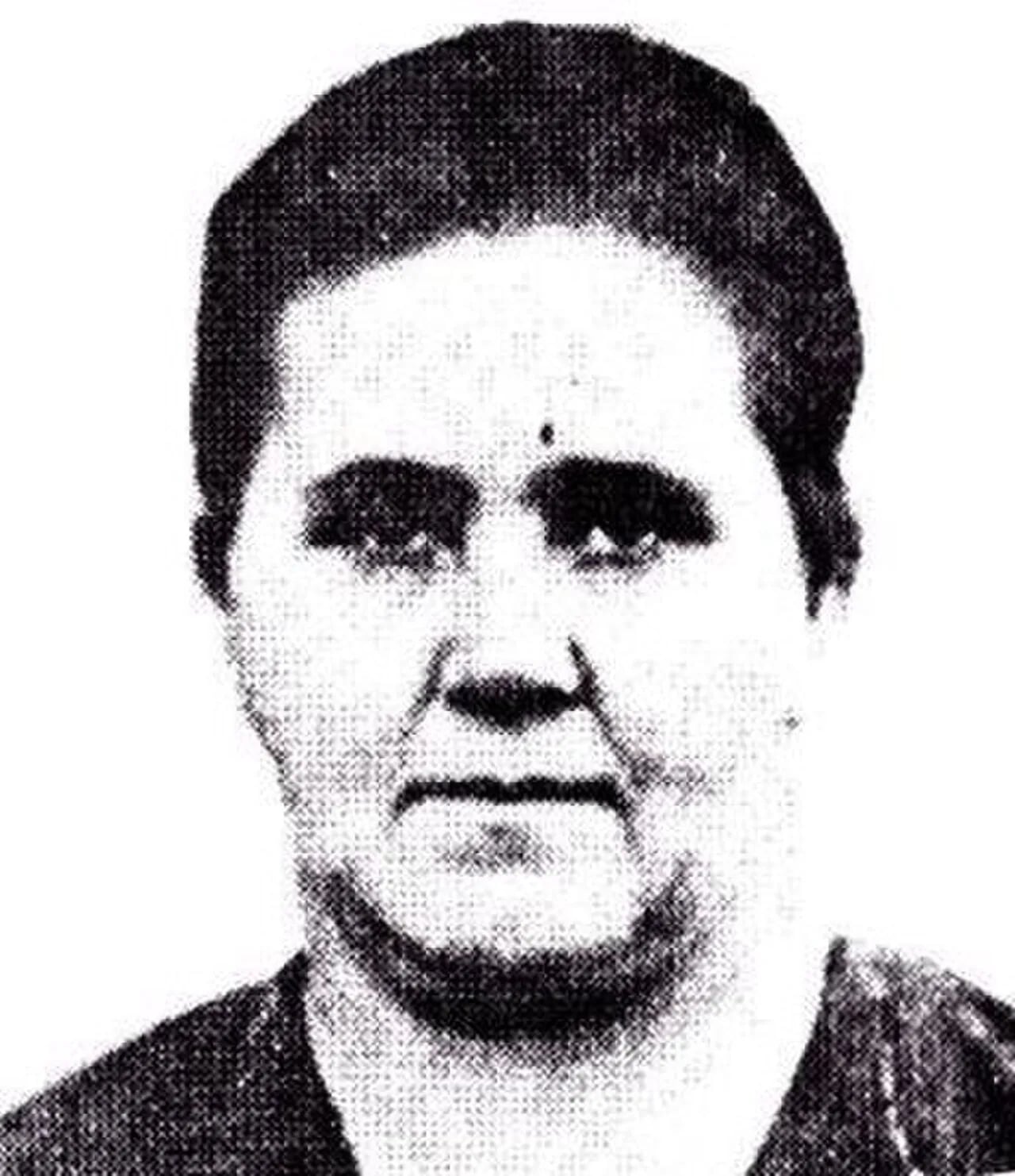 Portrait of Anna Hirsch (1895–1942) – memorial page
