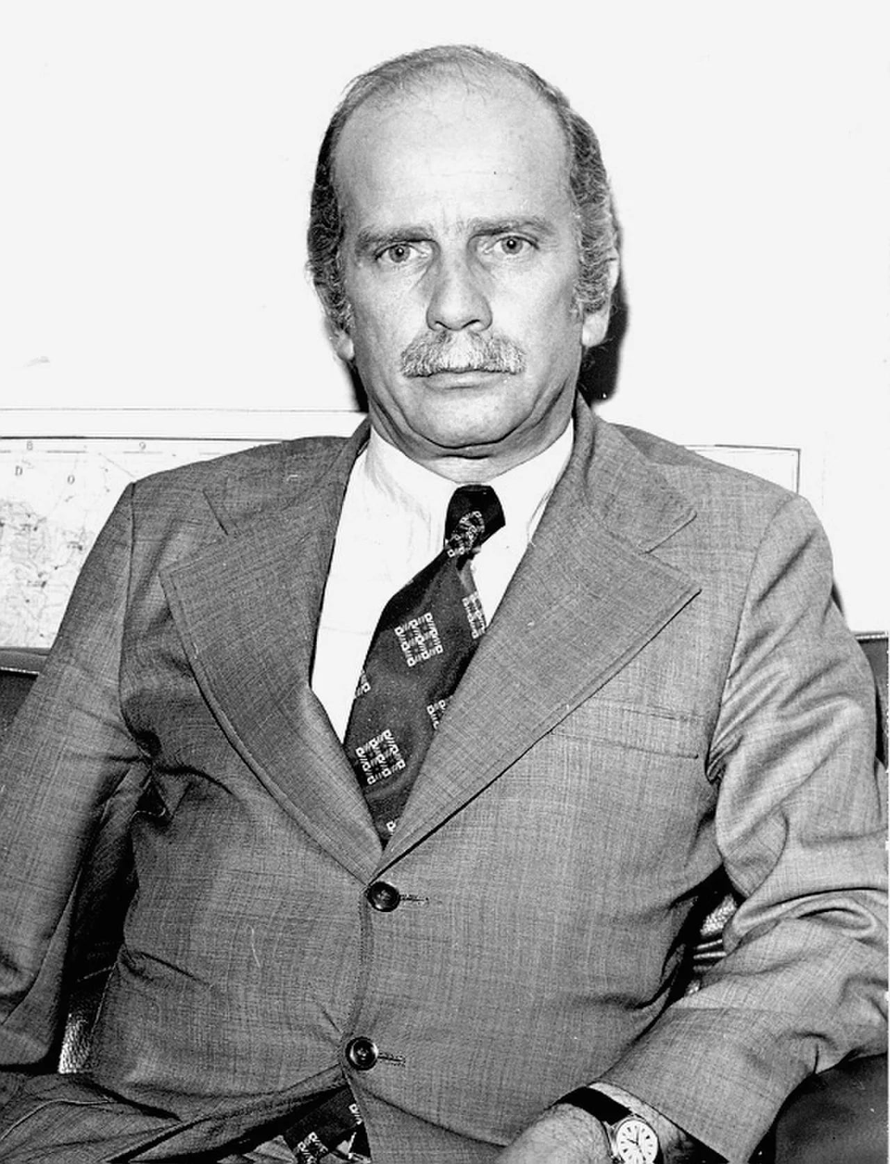 Porträt von Francisco Accioly Rodrigues da Costa Filho (1920–1979) – Gedenkseite