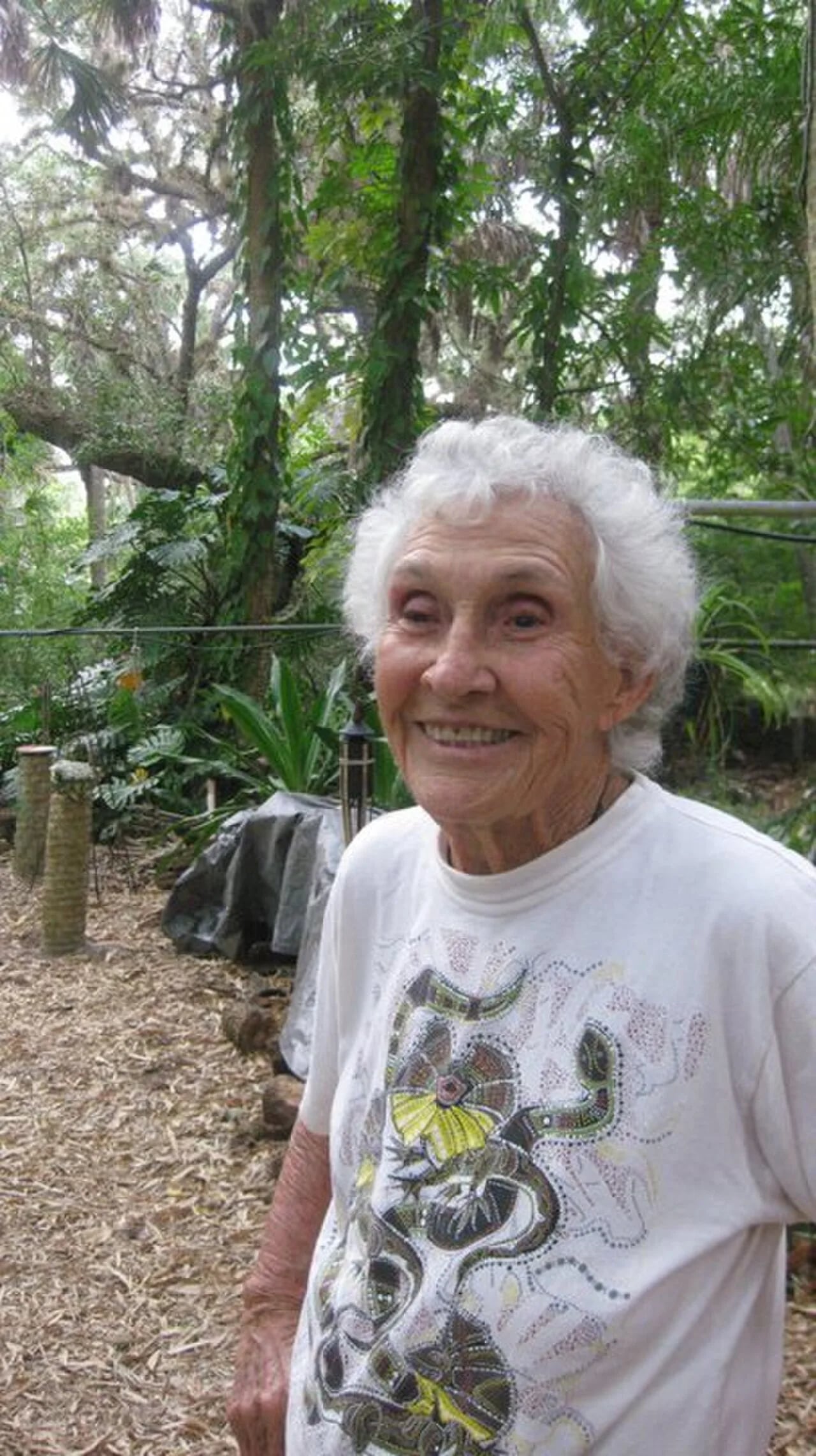 Porträt von Ellen Peterson (1923–2011) – Gedenkseite