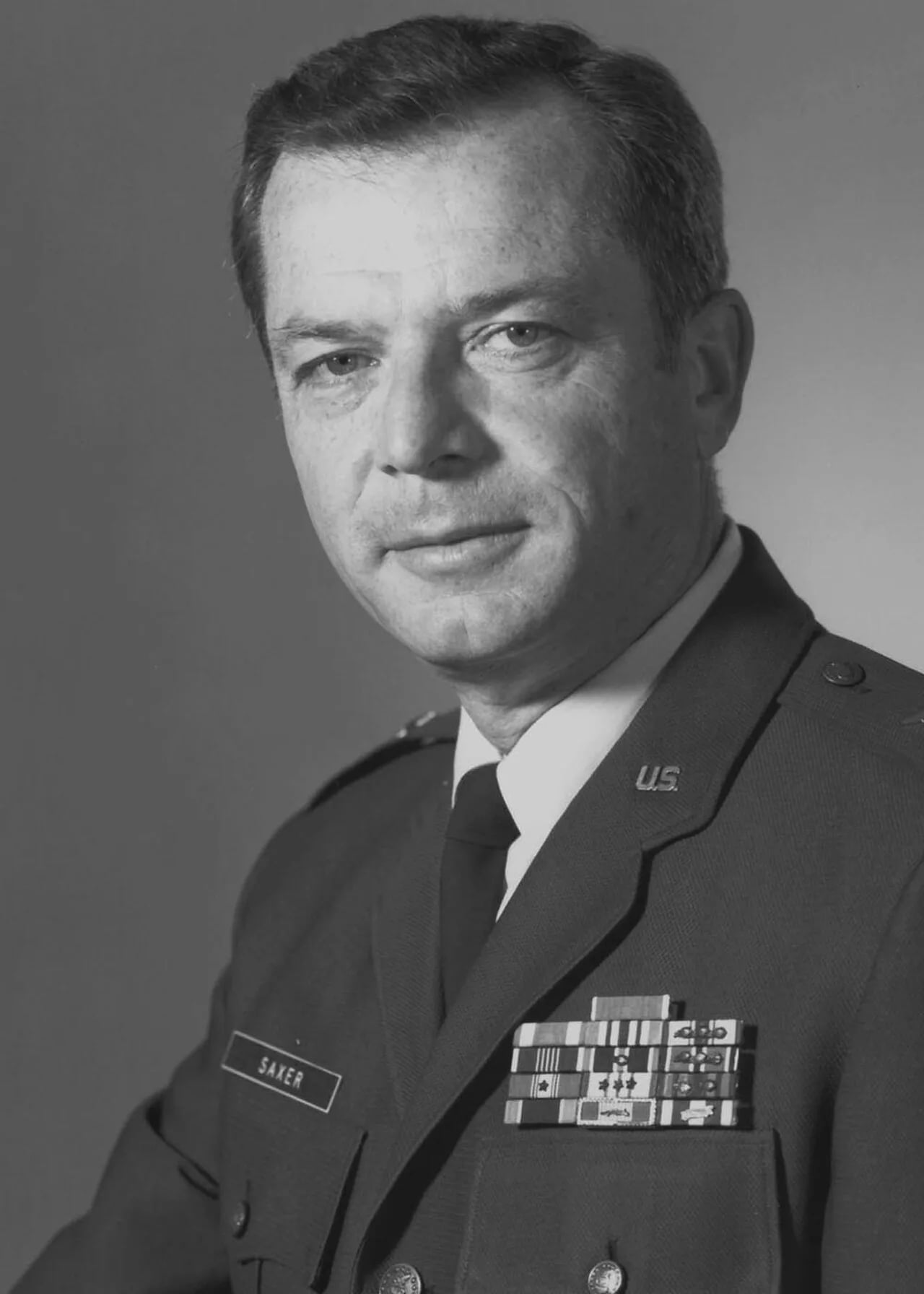 Portrait of Richard K. Saxer (1928–2016) – memorial page