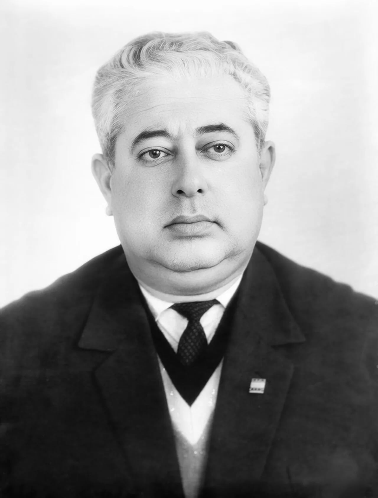 Portrait of Vladimir Simonovich (1920–1976) – memorial page