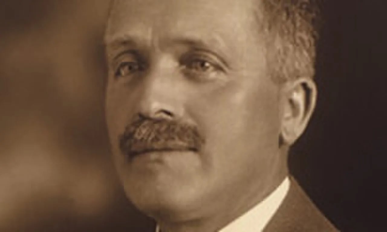 Portrait of Ambrosius Hiltl (1877–1969) – memorial page