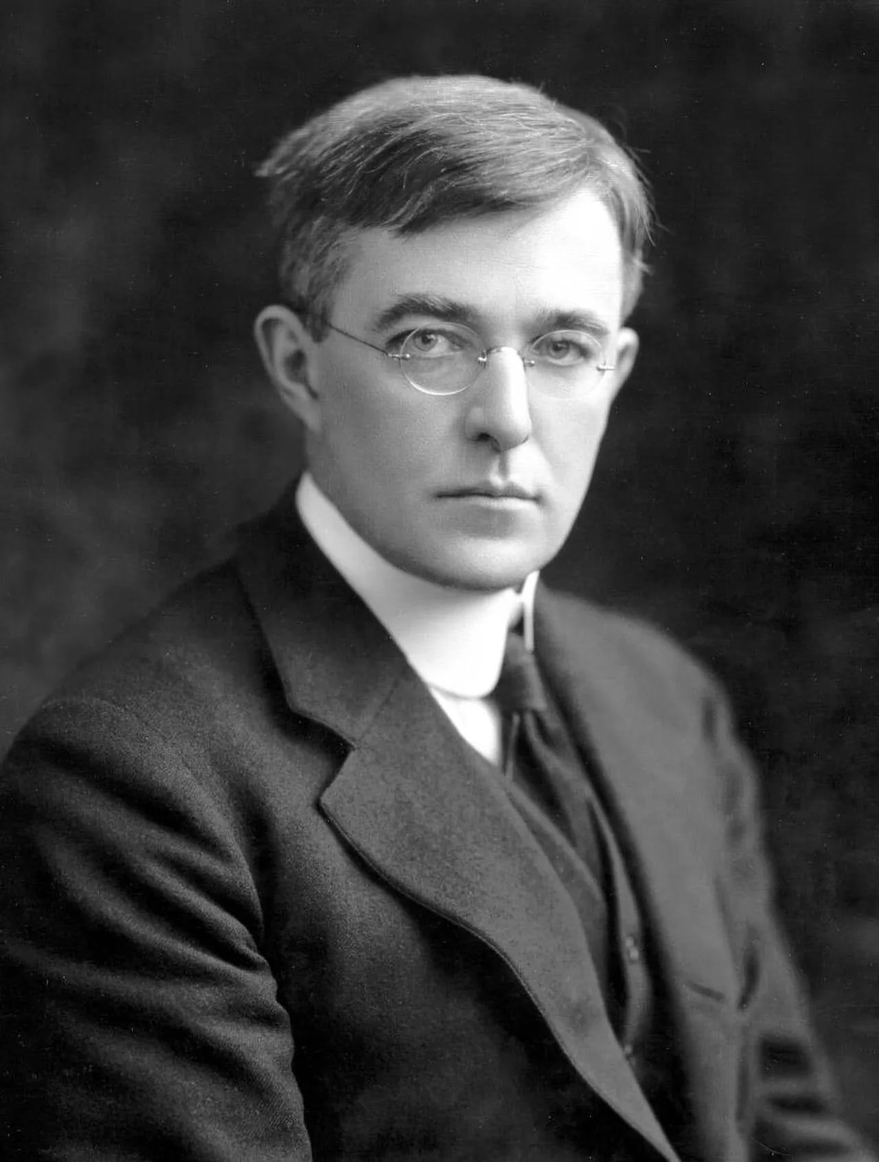 Portrait of Irving Langmuir (1881–1957) – memorial page