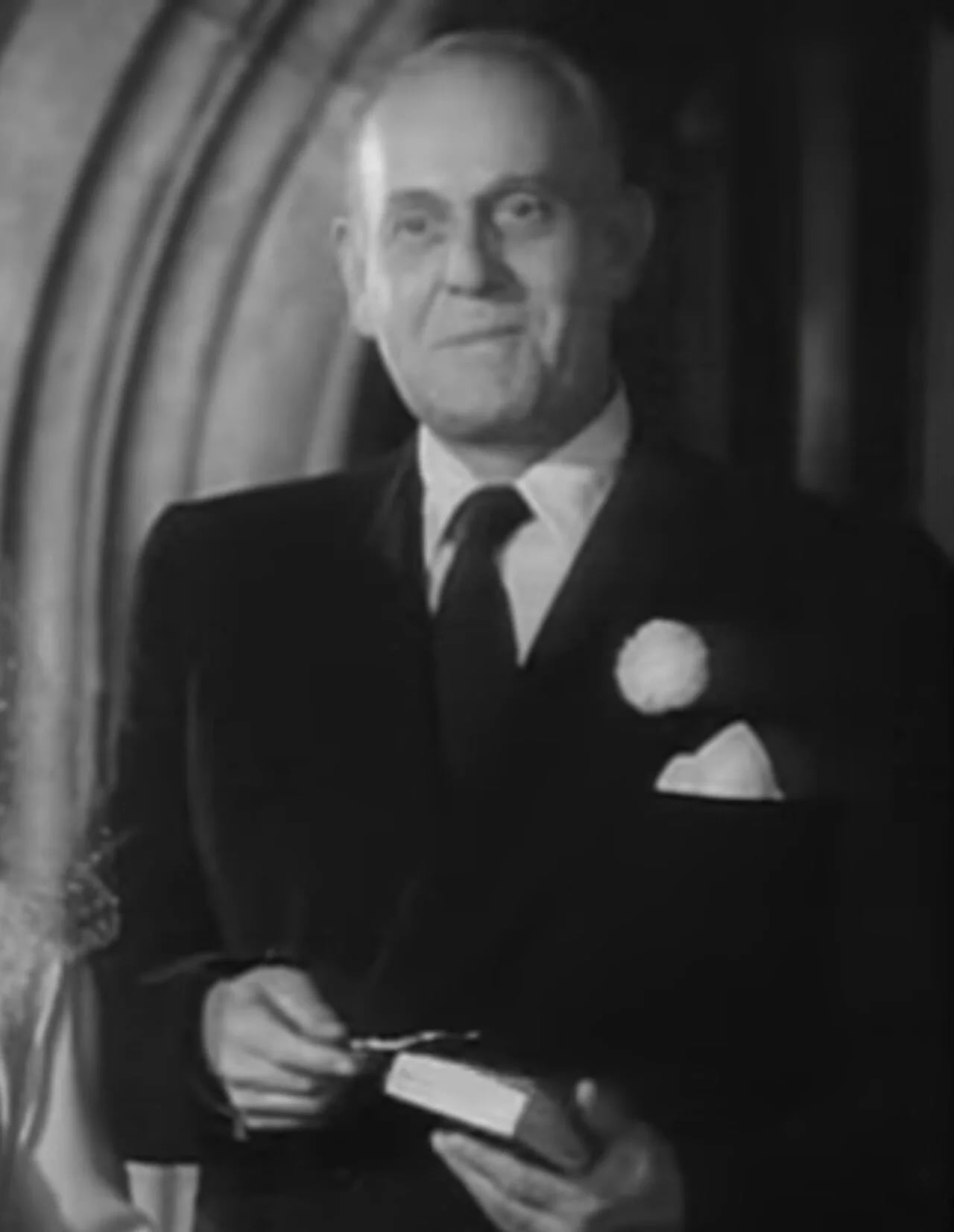 Porträt von Moroni Olsen (1889–1954) – Gedenkseite