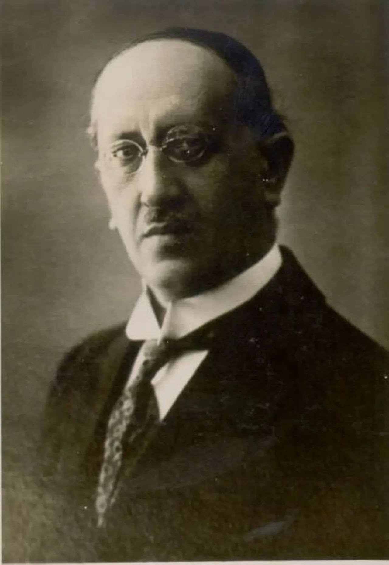 Porträt von Adolf Sadar (1873–1929) – Gedenkseite