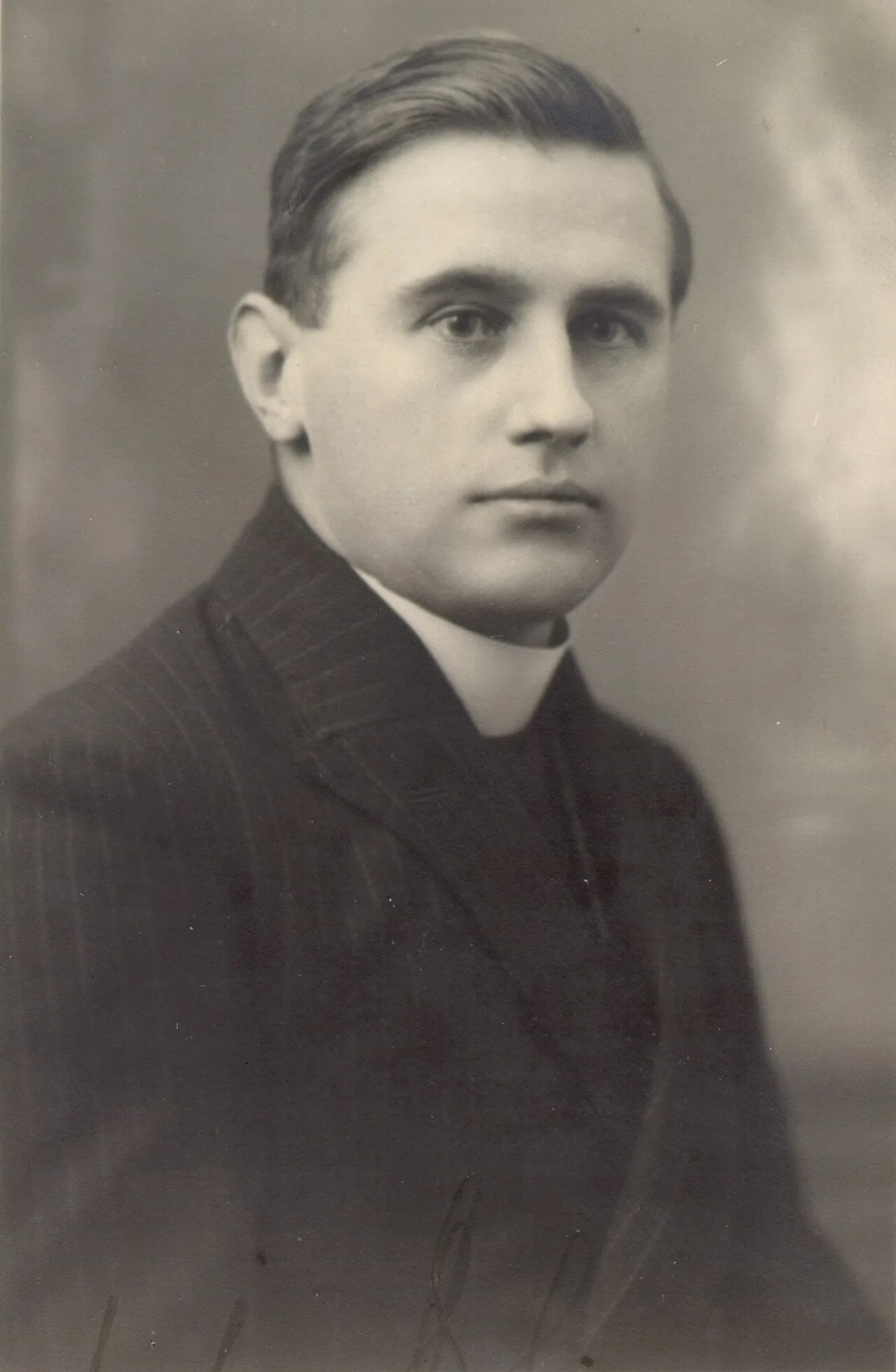 Portrait of Anton Dolinar (1894–1953) – memorial page