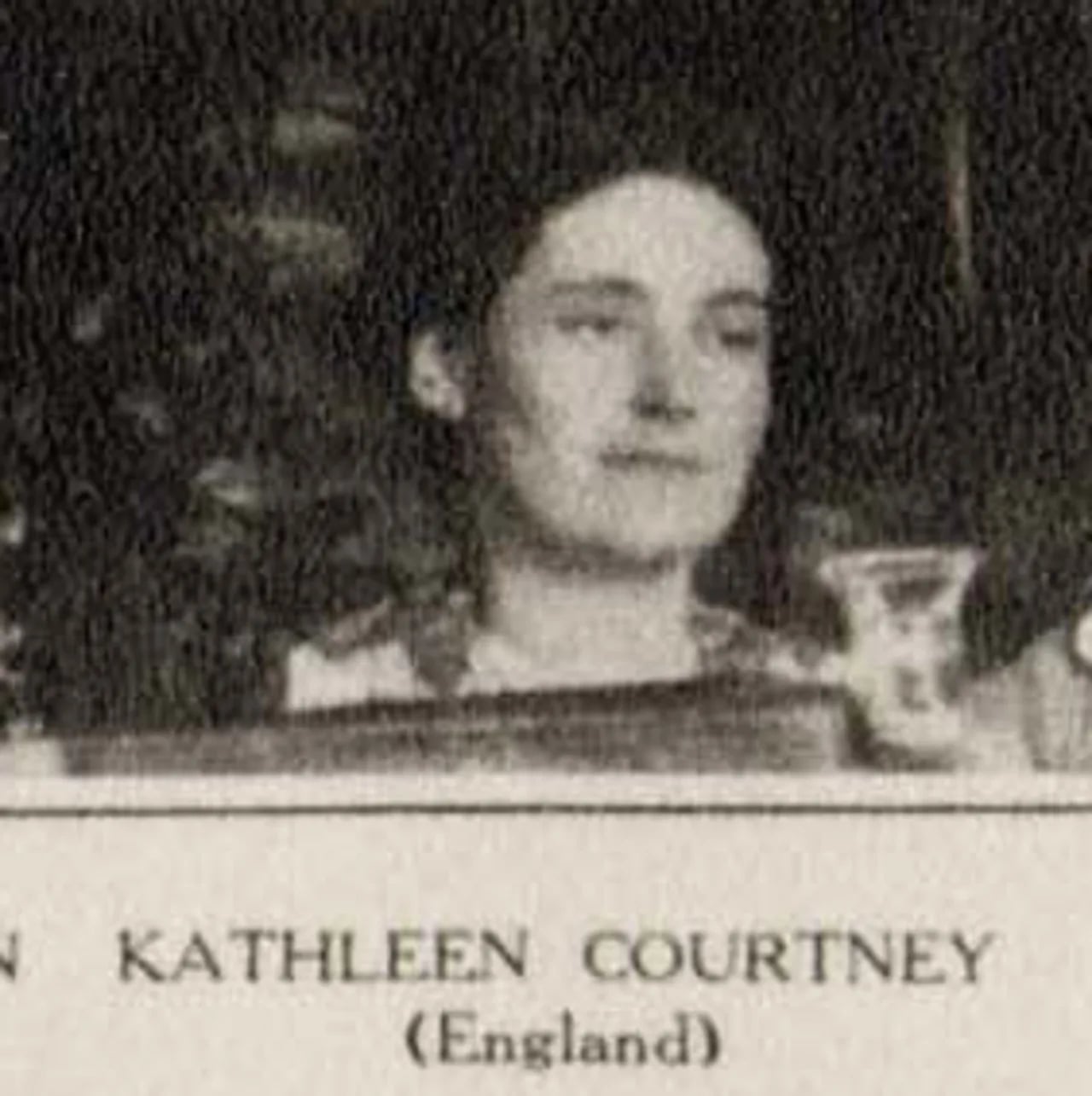 Portrait of Kathleen Courtney (1878–1974) – memorial page