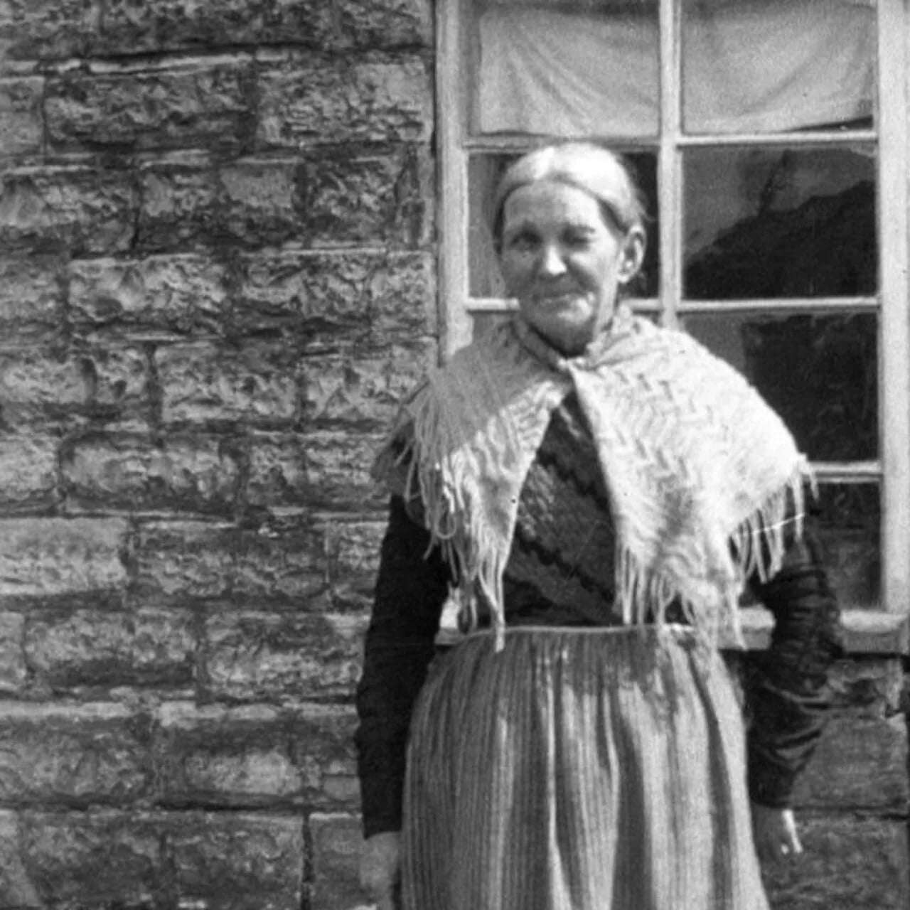 Portrait of Lucy White (1848–1923) – memorial page