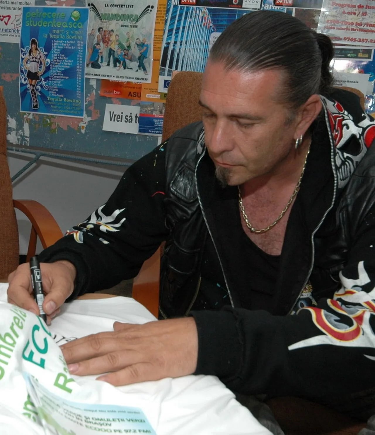 Porträt von Adrian Bărar (1960–2021) – Gedenkseite
