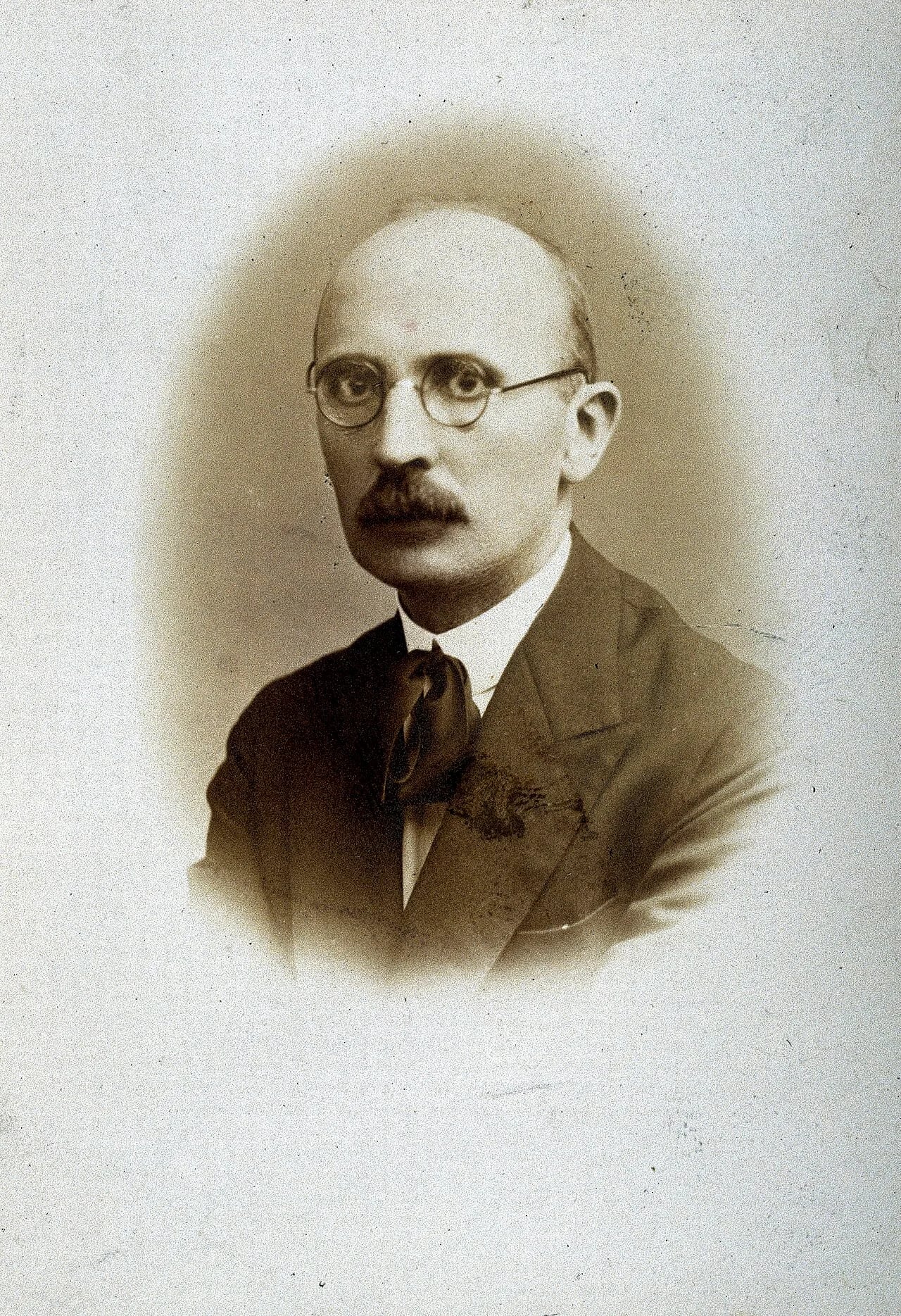 Portrait of Mihai Ciucă (1883–1969) – memorial page
