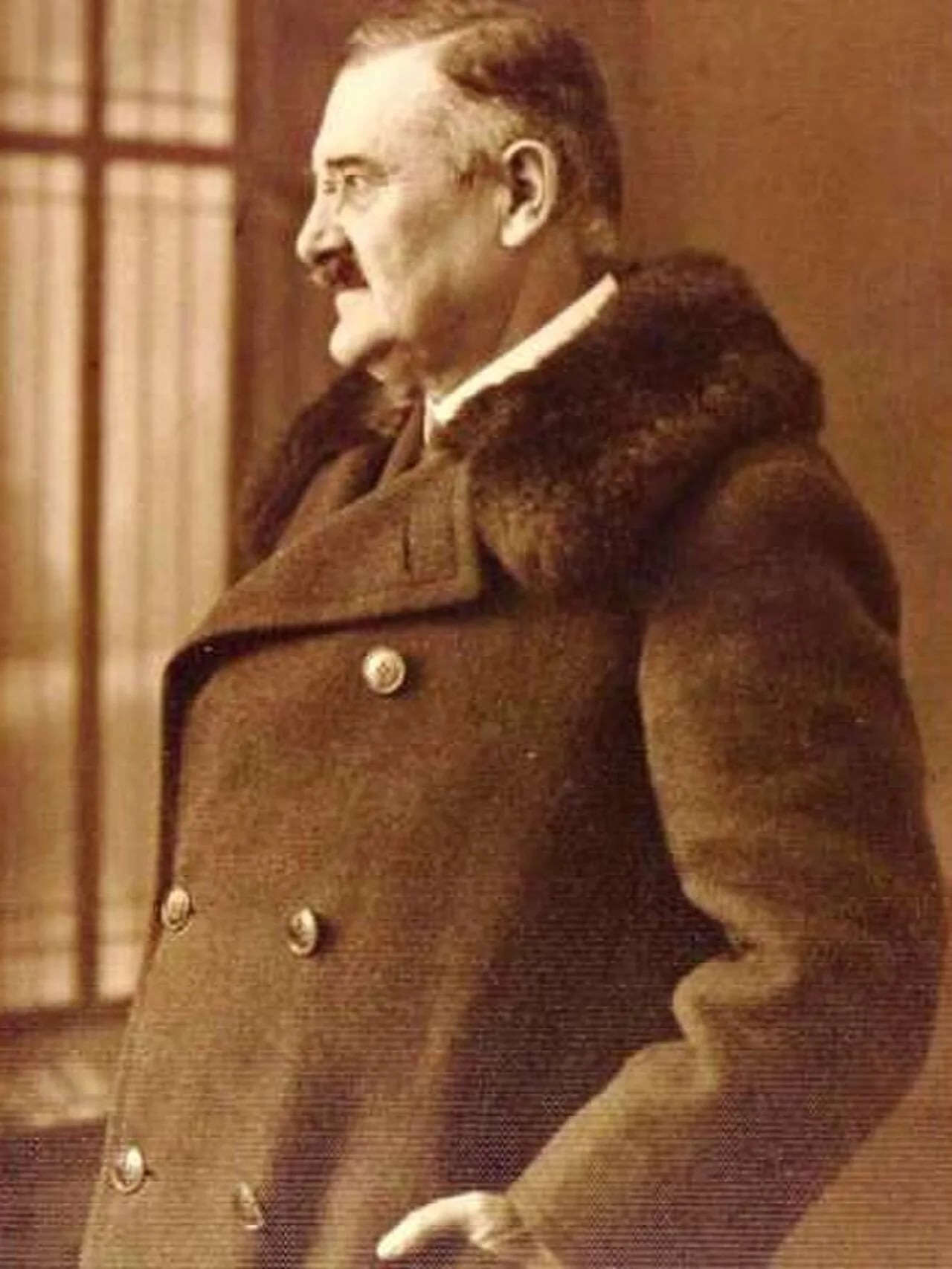 Porträt von Anton Gnirs (1873–1933) – Gedenkseite