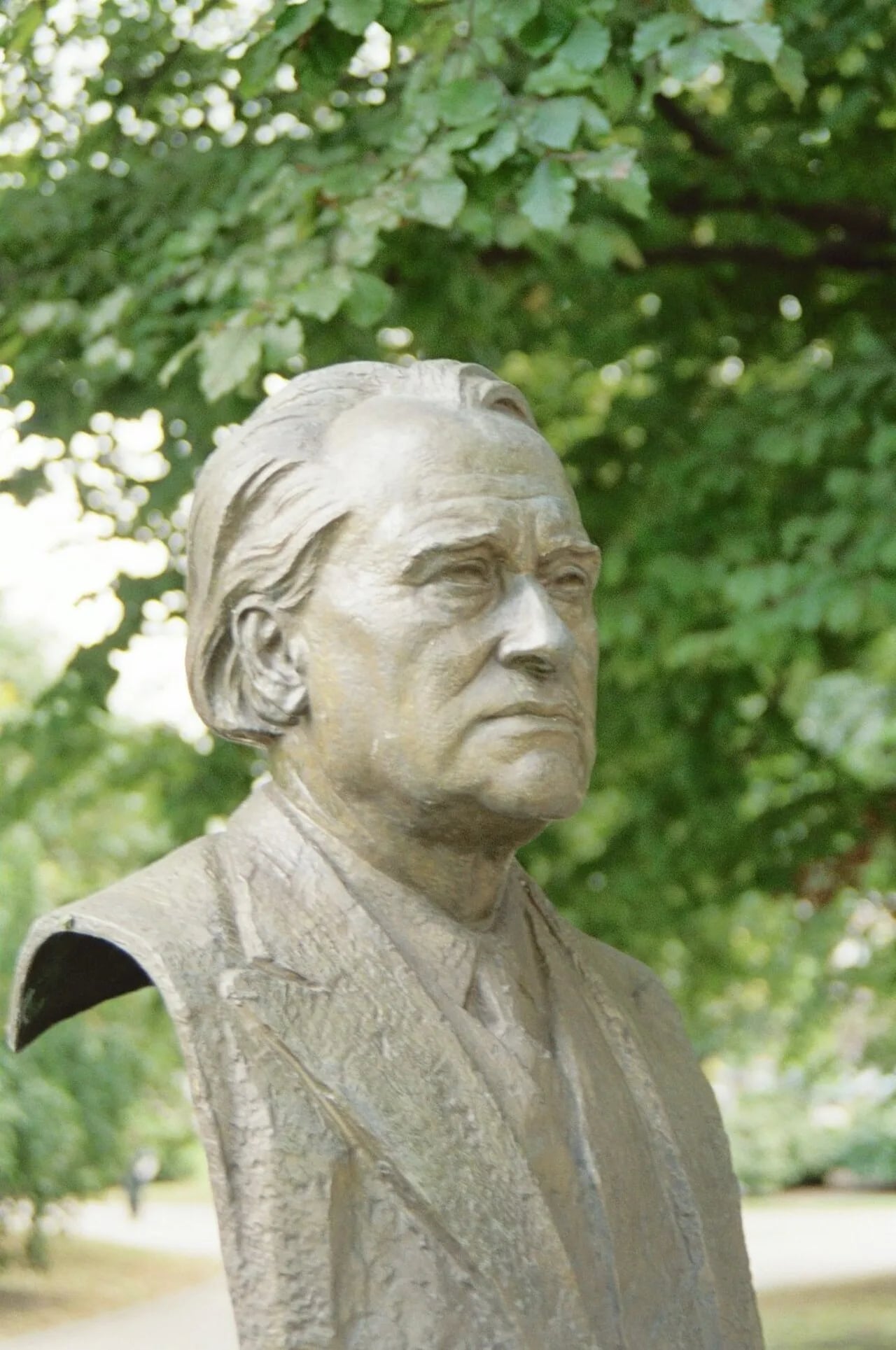 Portrait of Pierre Paulus (1881–1959) – memorial page