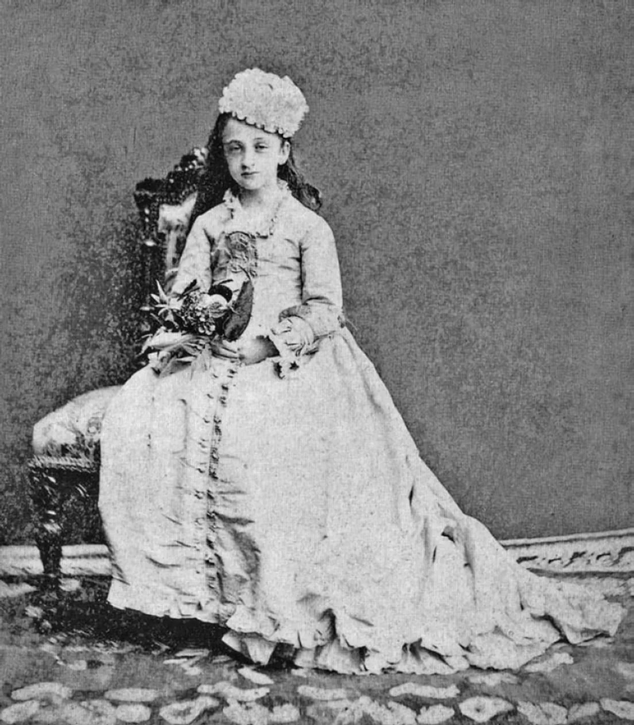 Portrait of Nazime Sultan (1866–1947) – memorial page