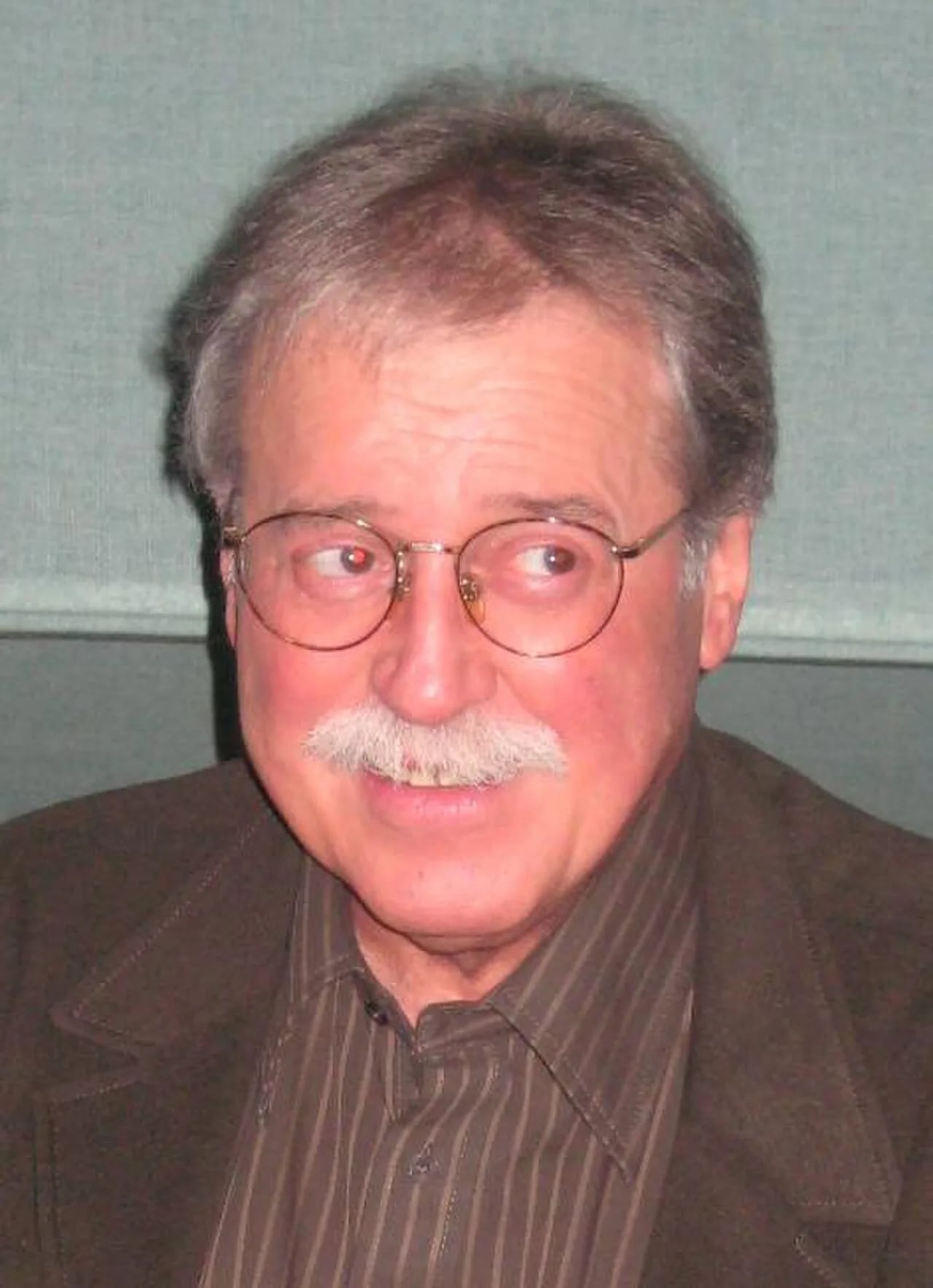 Porträt von Tugo Štiglic (1946–2022) – Gedenkseite