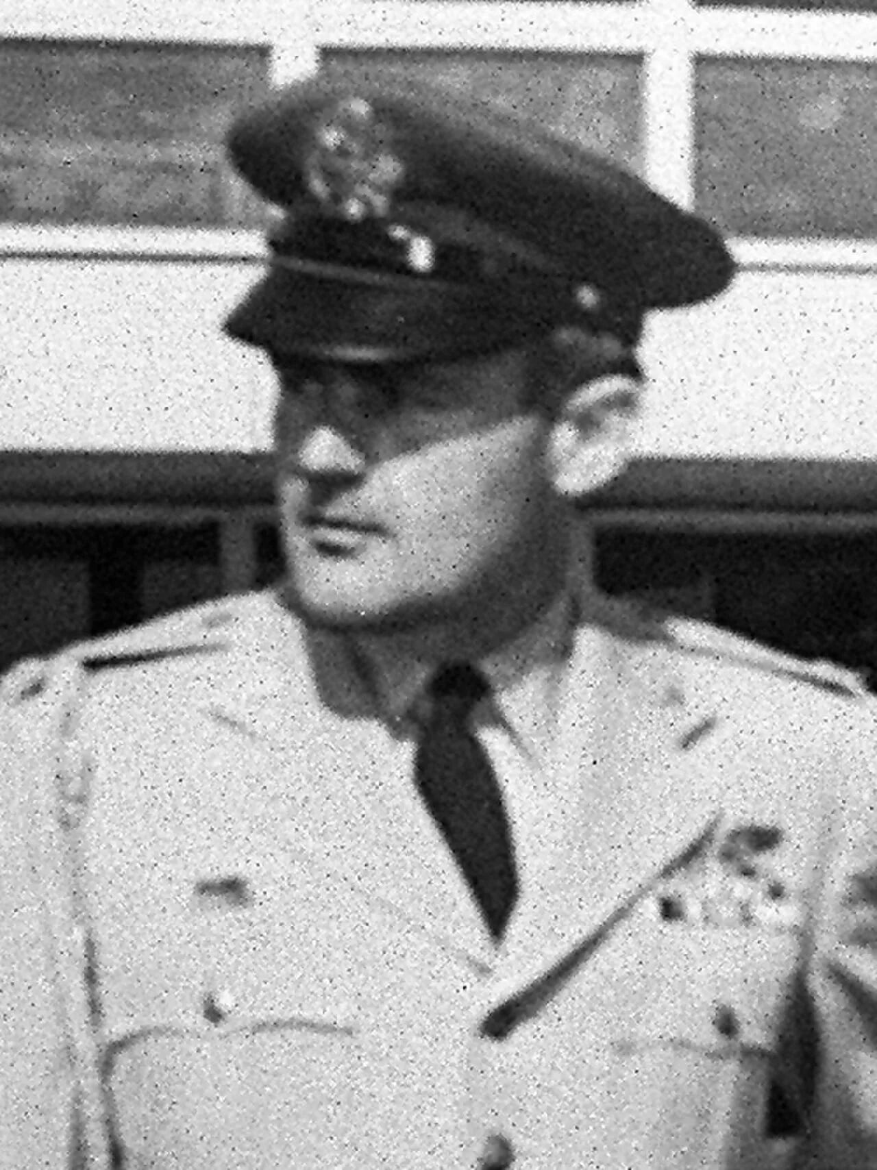 Portrait of William W. Thomas (1919–2014) – memorial page