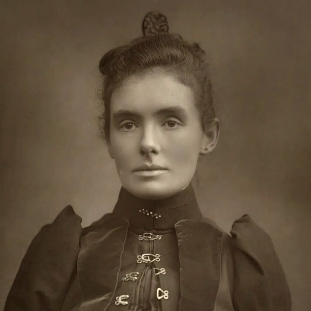 Porträt von Margaret Dilke (1857–1914) – Gedenkseite