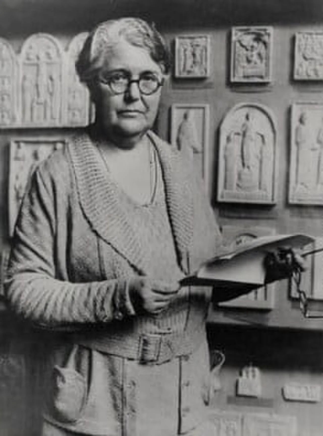 Porträt von Margaret Longhurst (1882–1958) – Gedenkseite