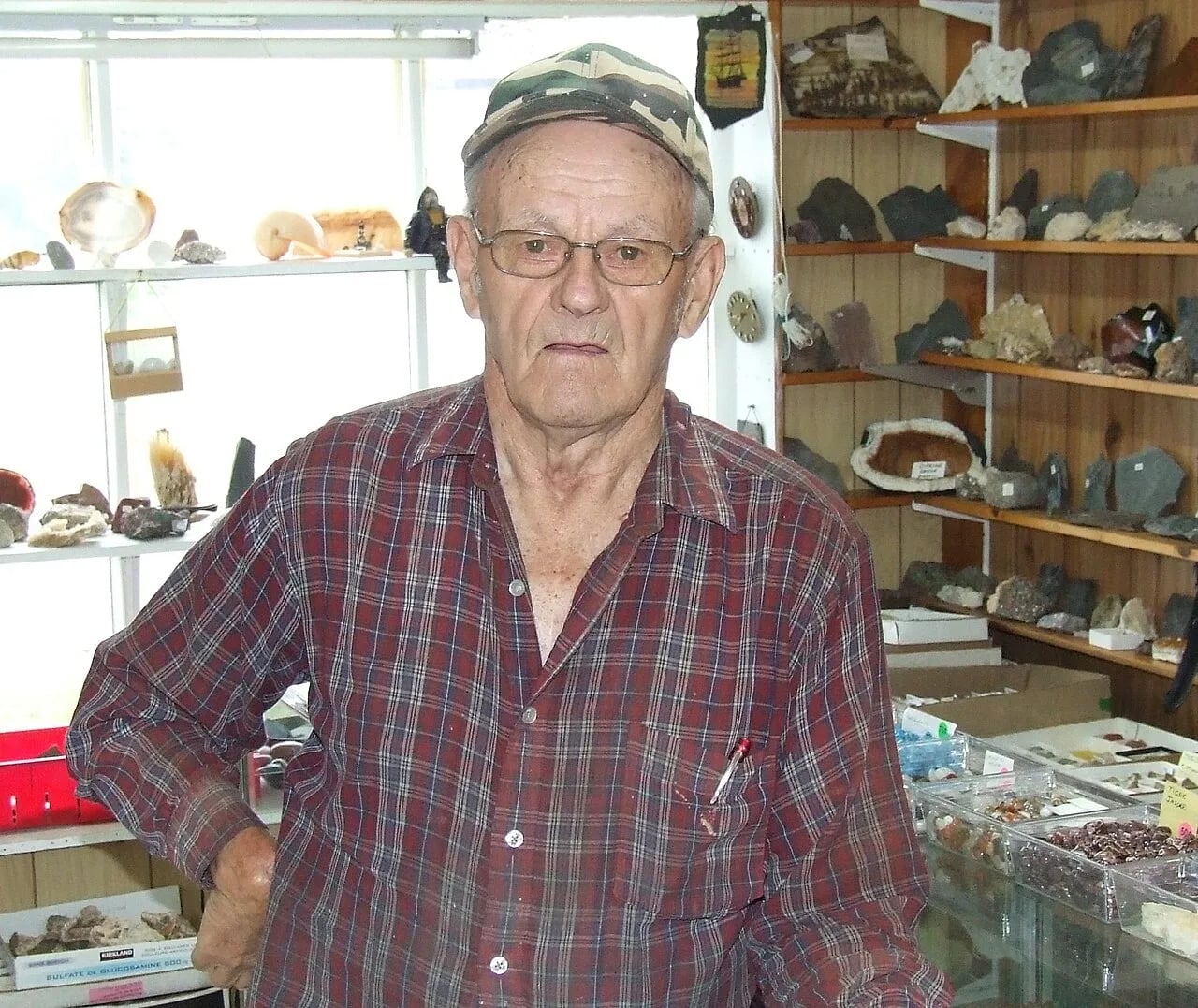 Portrait of Eldon George (1931–2018) – memorial page