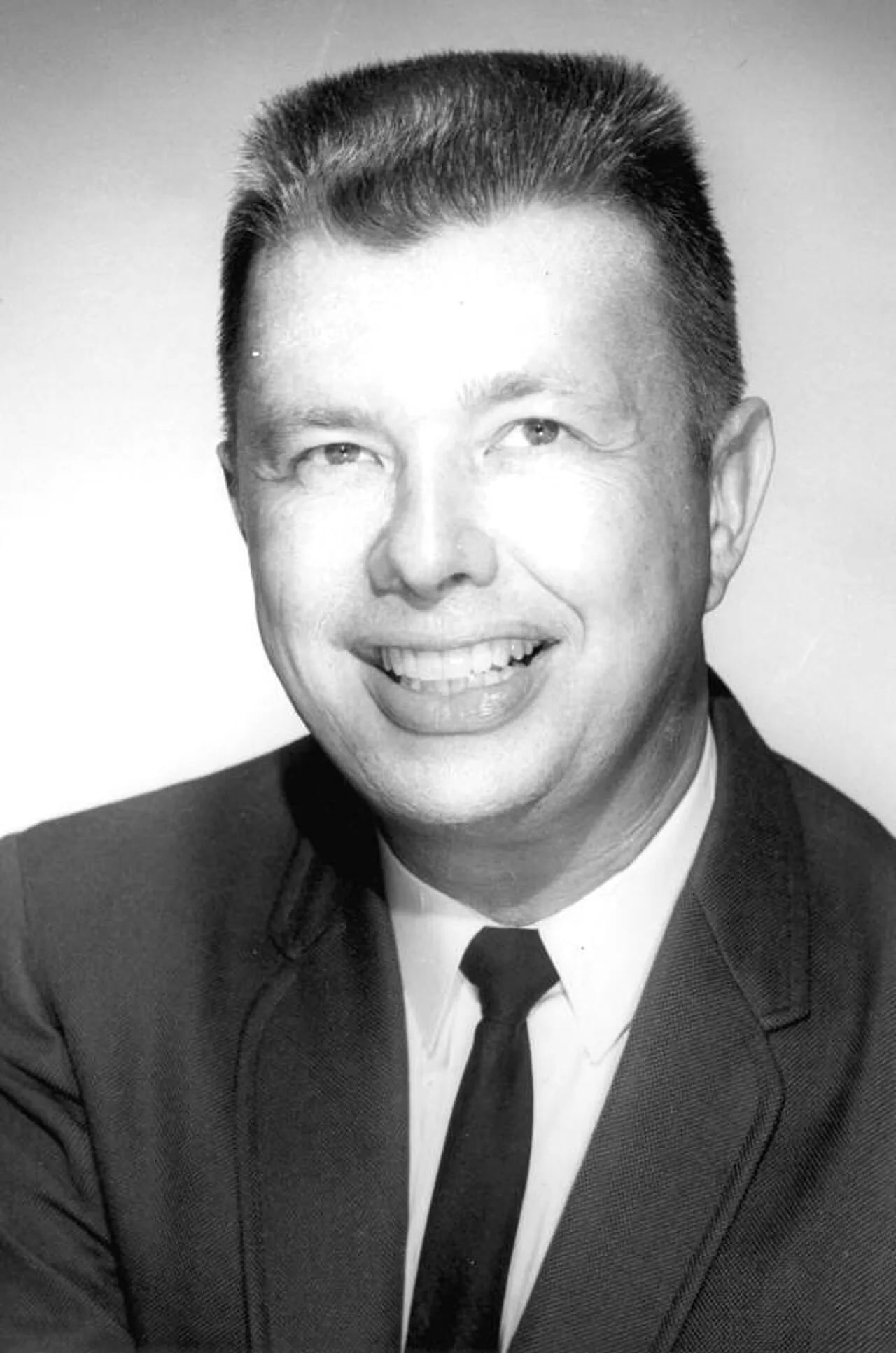 Portrait of John W. Jordan (1926–2021) – memorial page