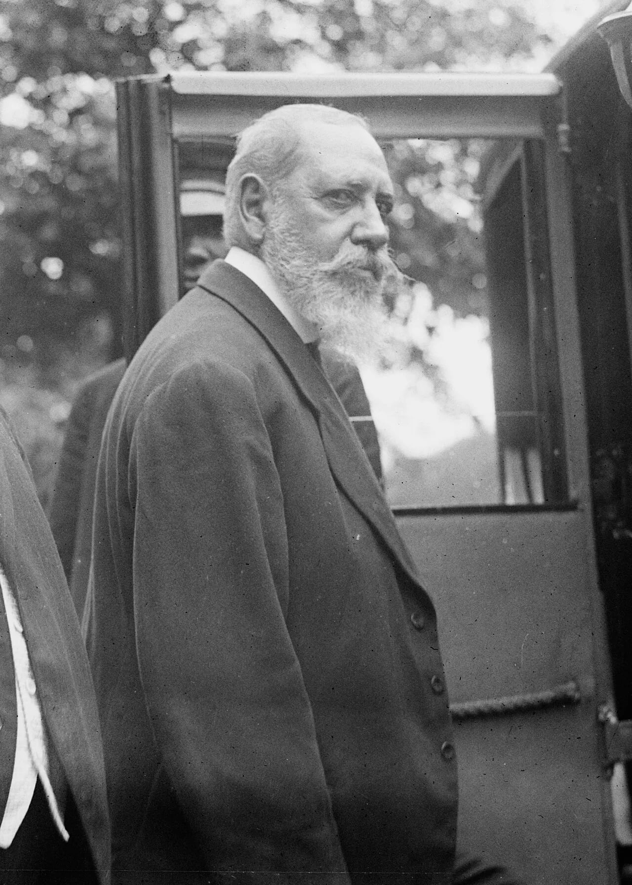 Porträt von Fernando Iglesias Calderón (1856–1942) – Gedenkseite