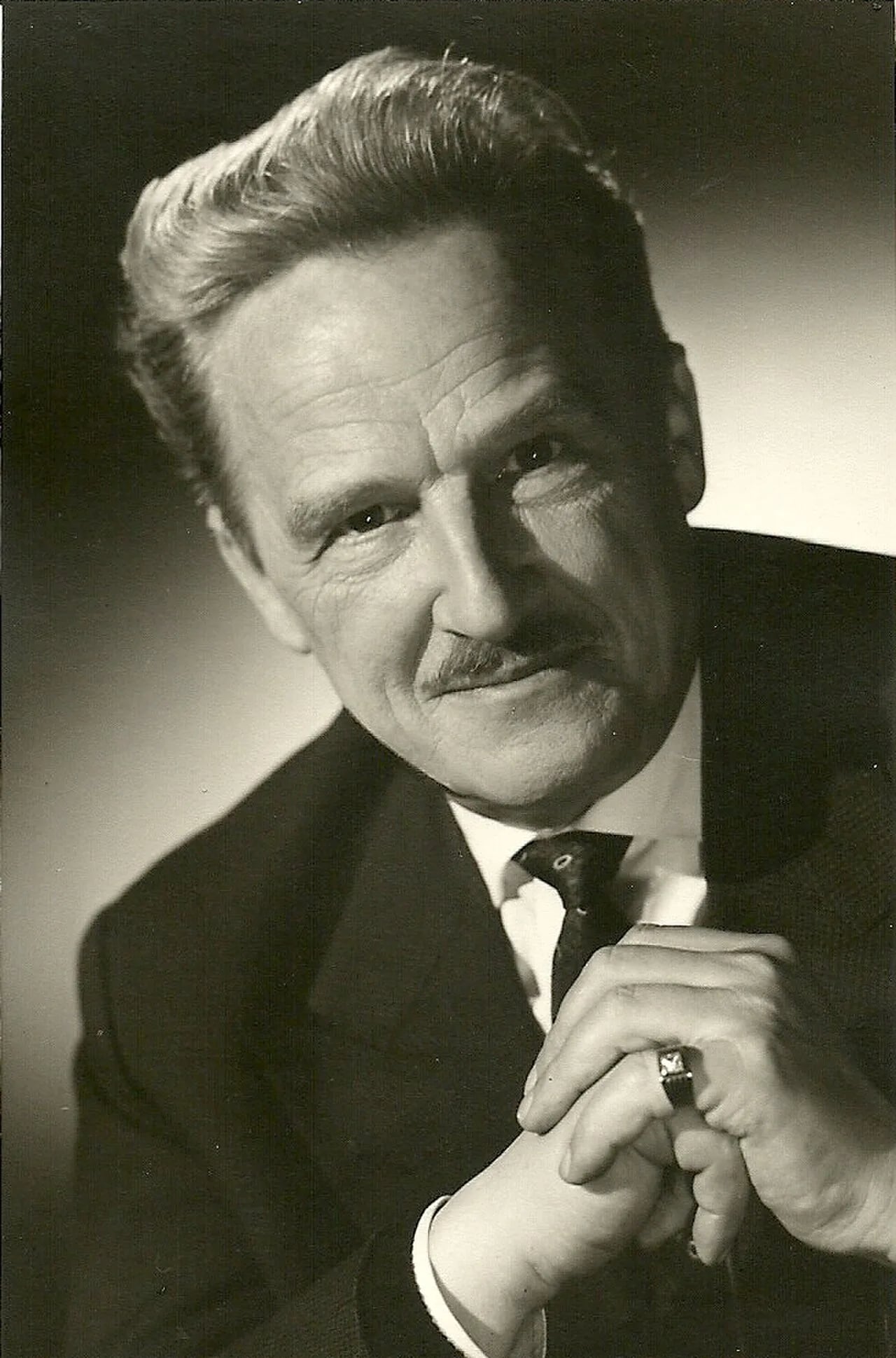 Portrait of Waldemar Frank (1903–1961) – memorial page