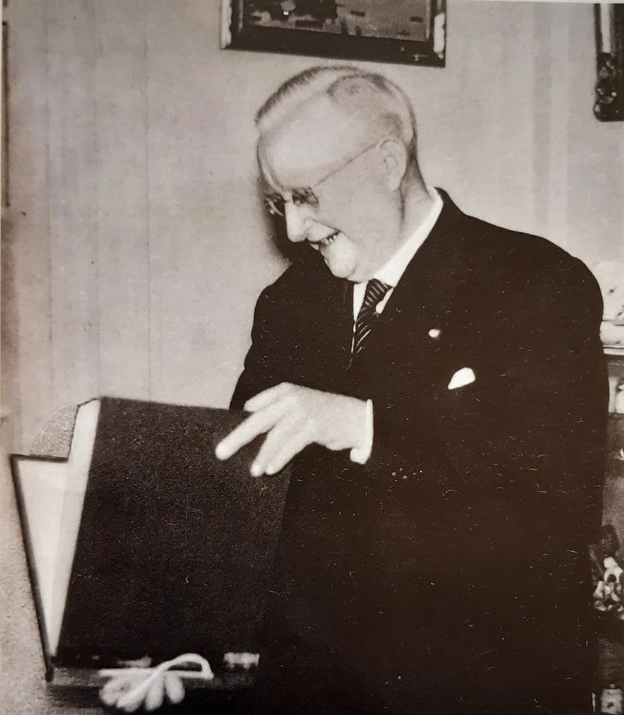 Portrait of Louis Réau (1881–1961) – memorial page