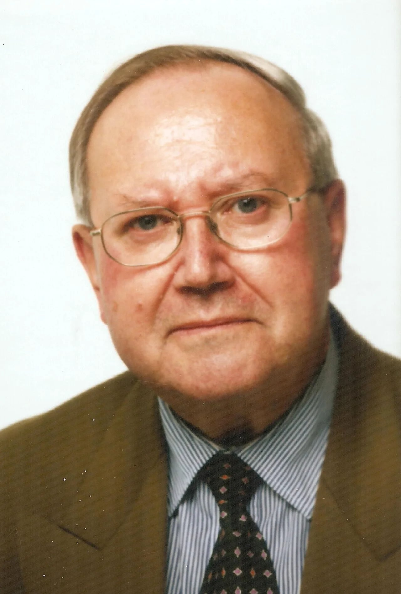 Porträt von Pentti Alhonen (1939–2017) – Gedenkseite