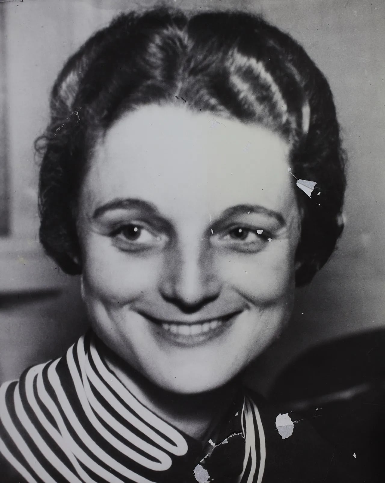 Portrait of Louise Thaden (1905–1979) – memorial page