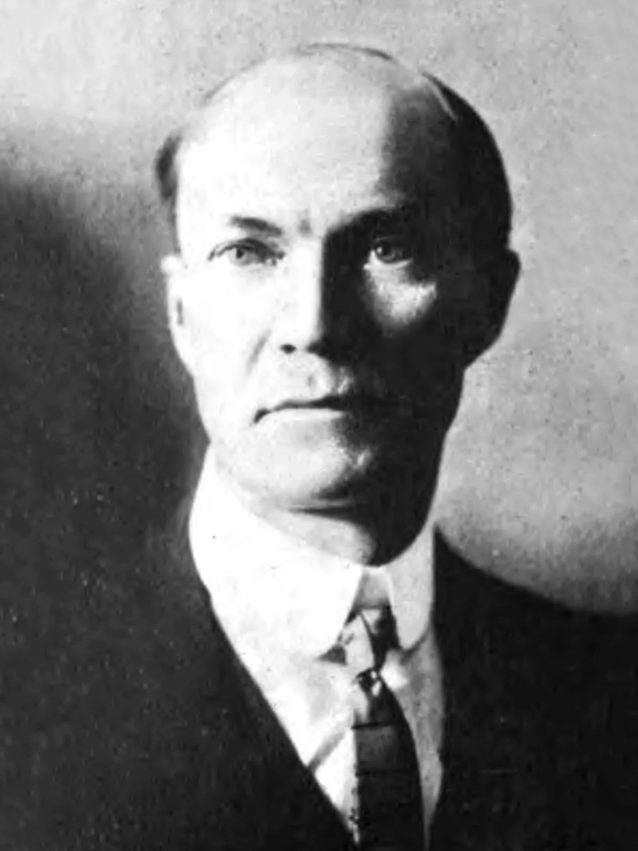 Portrait of Henry D. Ross (1861–1945) – memorial page