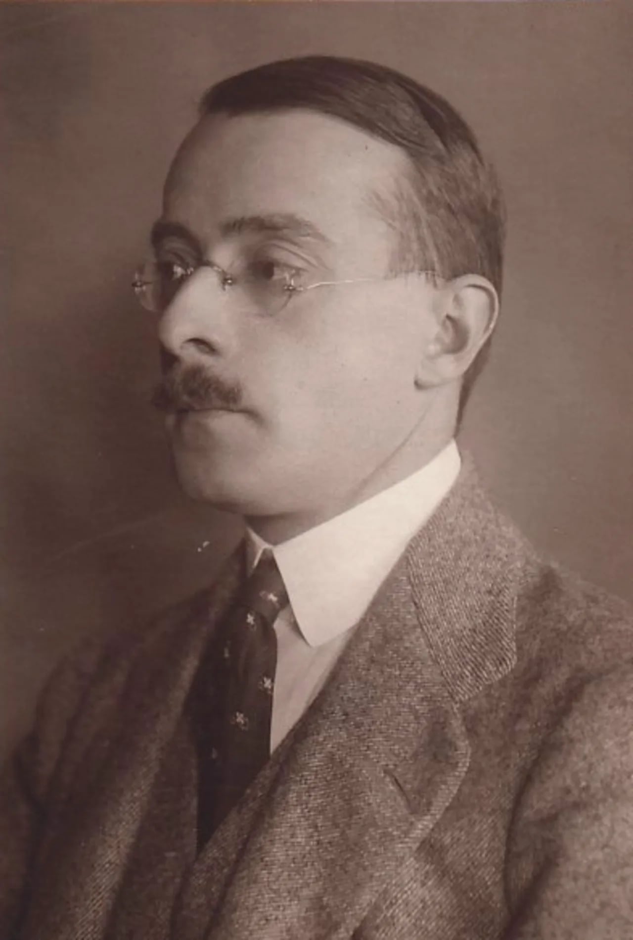 Porträt von Pierre Comert (1880–1964) – Gedenkseite