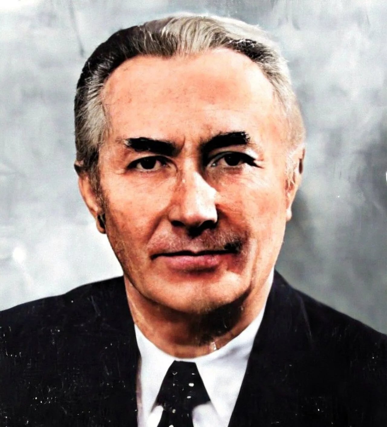 Porträt von Raymond Julien (1913–2016) – Gedenkseite