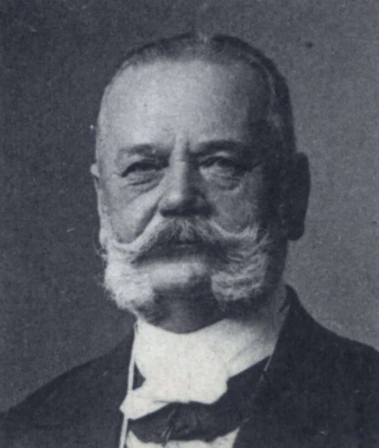 Porträt von Ludwig von Massow-Parnehnen (1844–1914) – Gedenkseite