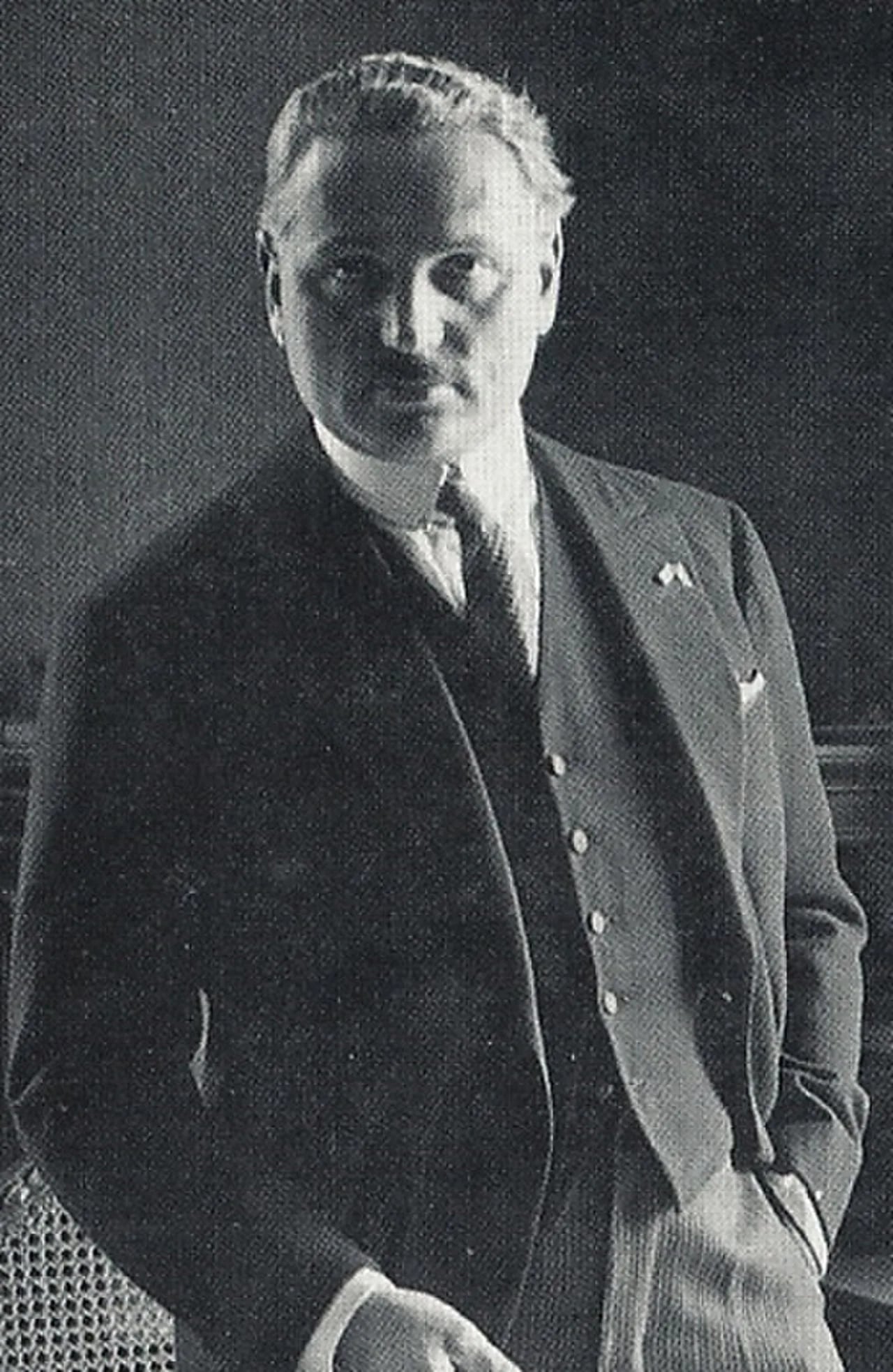 Portrait of Arturo Osio (1890–1968) – memorial page