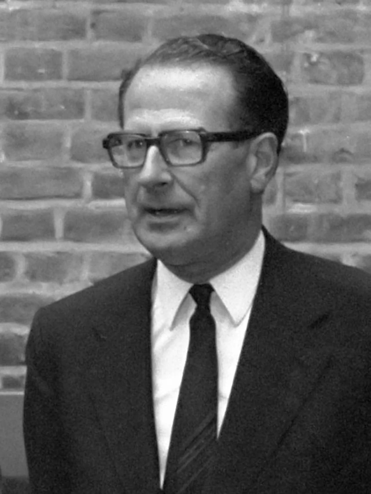 Portrait of Hans van Tuyll van Serooskerken (1917–1988) – memorial page